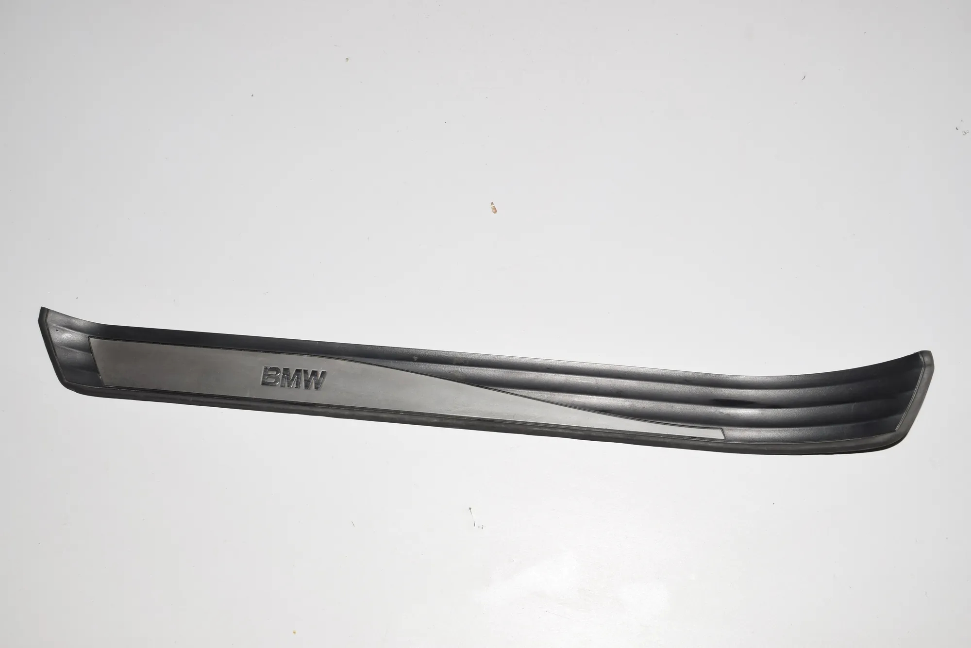 Door Sill Trim Kit – OEM 7034303 · BMW 5 (E60) 520 d 2007 – 4