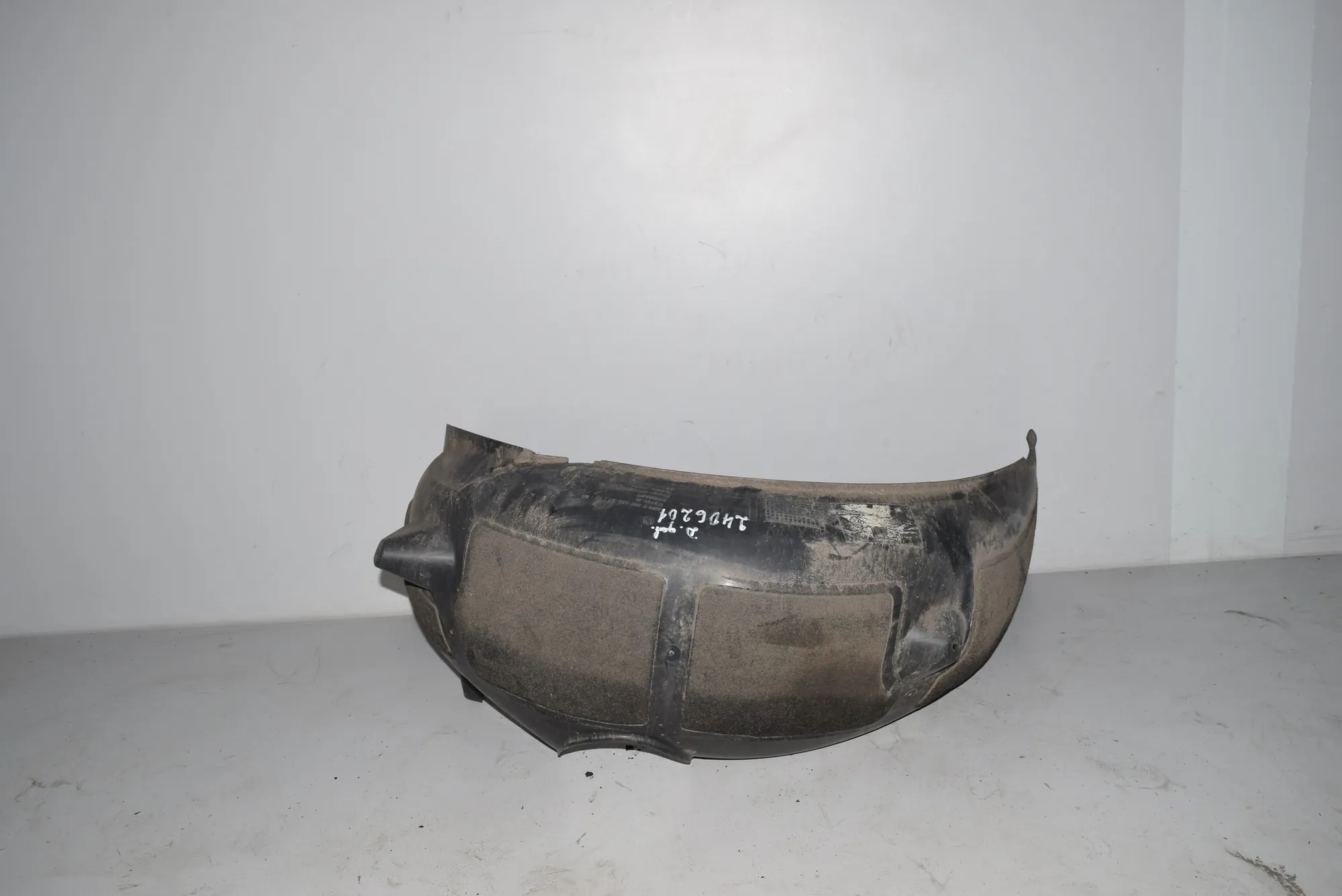 Rear Left Arch Liner – OEM 7180405 · BMW 5 (E60) 520 d 2007 – 2