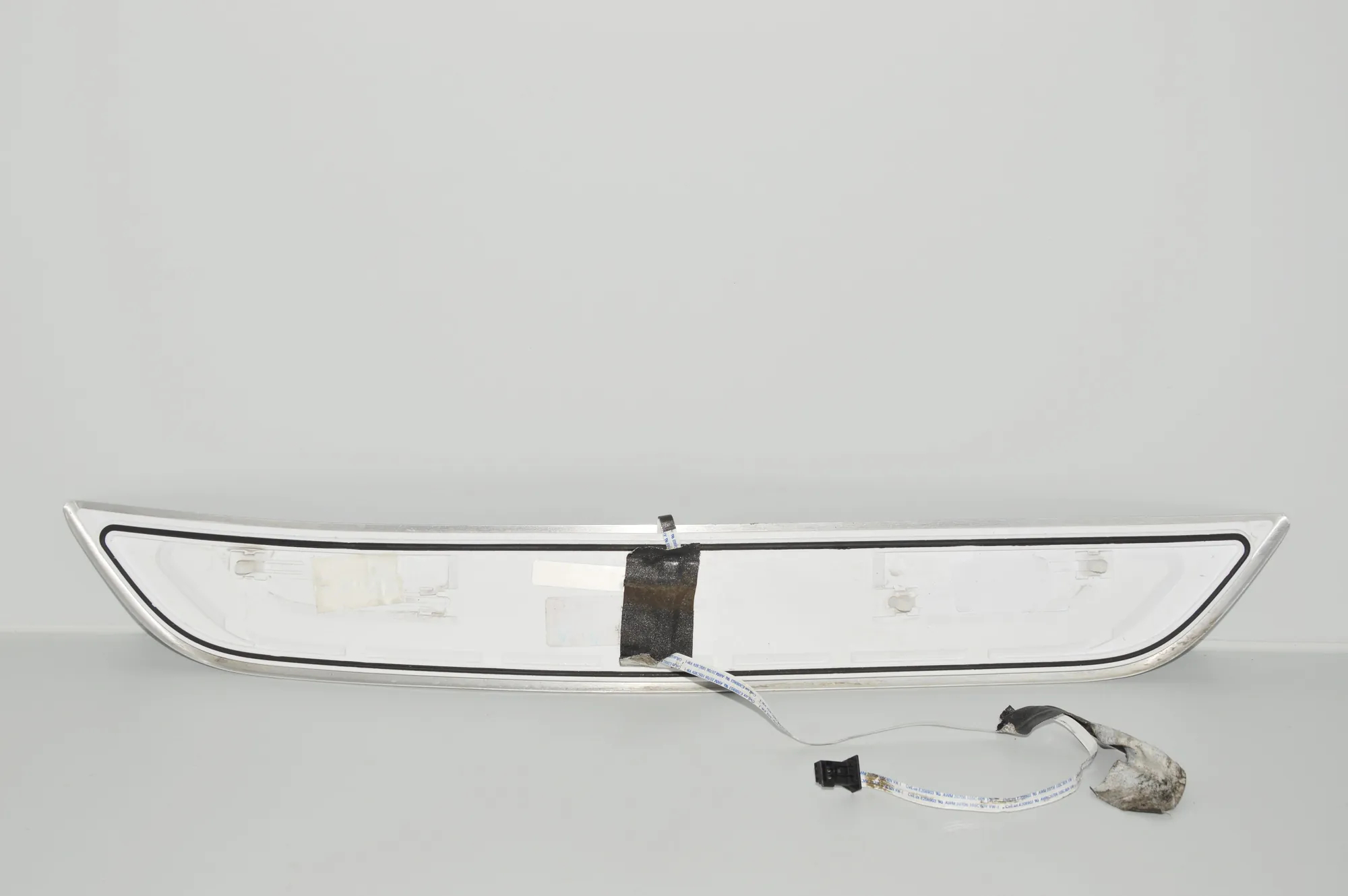Door Sill Trim Kit – OEM 7369889 · BMW 7 (G11, G12) BMW 7 (G11, G12) 730 d, Ld xDrive 2016 – 5