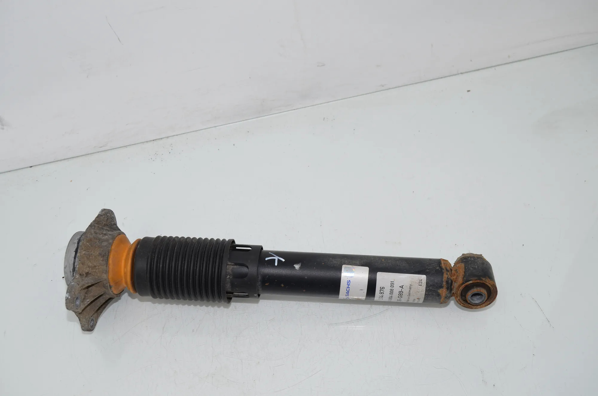 Rear Left Shock Absorber – OEM 6797772 · BMW 5 Touring (F11) 530 d xDrive 2011