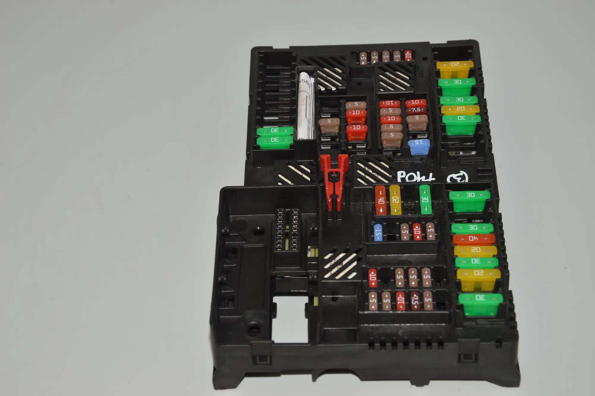 Fuse Box – OEM 9377503 · BMW 7 (G11, G12) BMW 7 (G11, G12) 740 d, Ld xDrive 2015 – 2