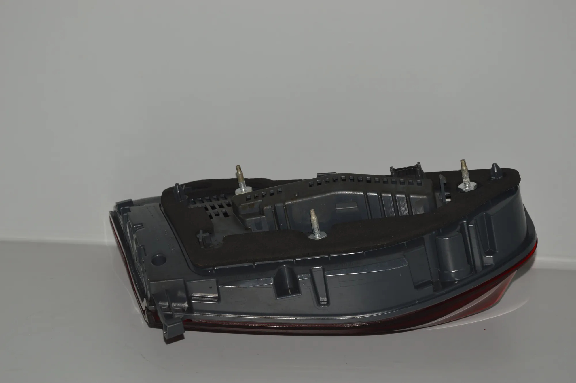 Right Side Tailgate Tail Light – OEM NA · BMW 7 (G11, G12) BMW 7 (G11, G12) 730 d, Ld xDrive 2016 – 4