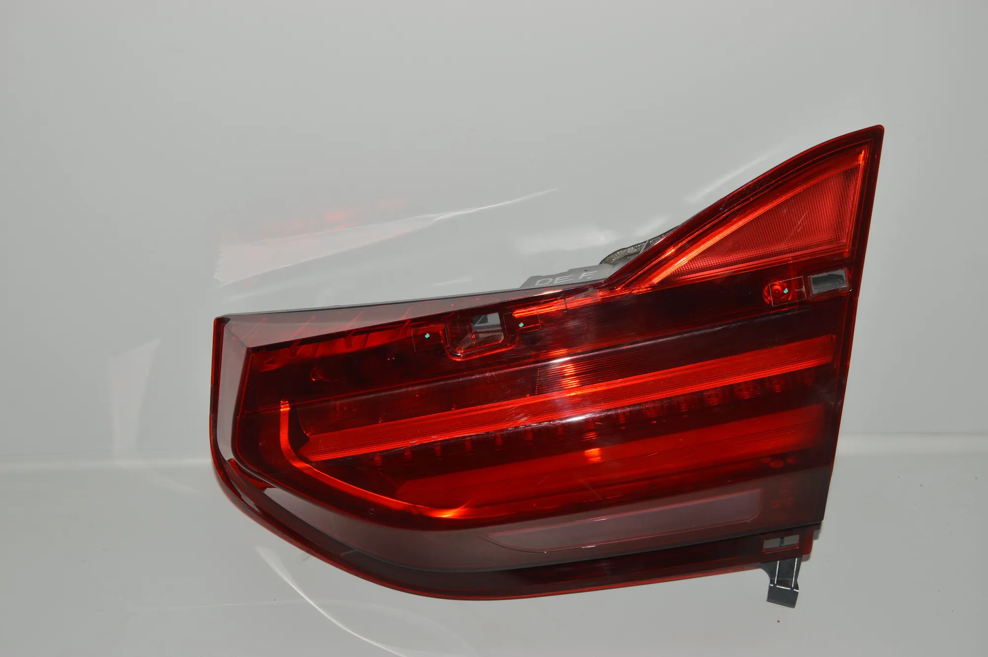 Right Side Tailgate Tail Light – OEM NA · BMW 7 (G11, G12) BMW 7 (G11, G12) 730 d, Ld xDrive 2016 – 2