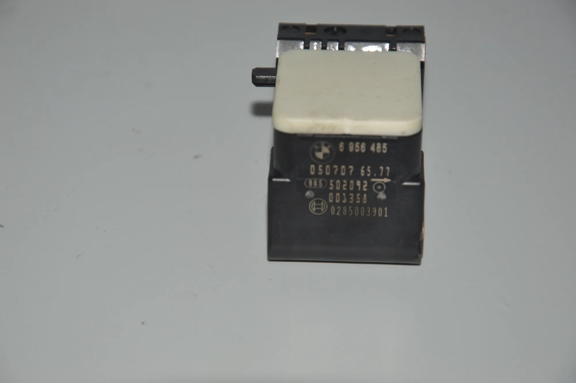 Front Right Impact Sensor – OEM 6956485 · BMW 3 Coupe (E92) 335 i 2007 – 3