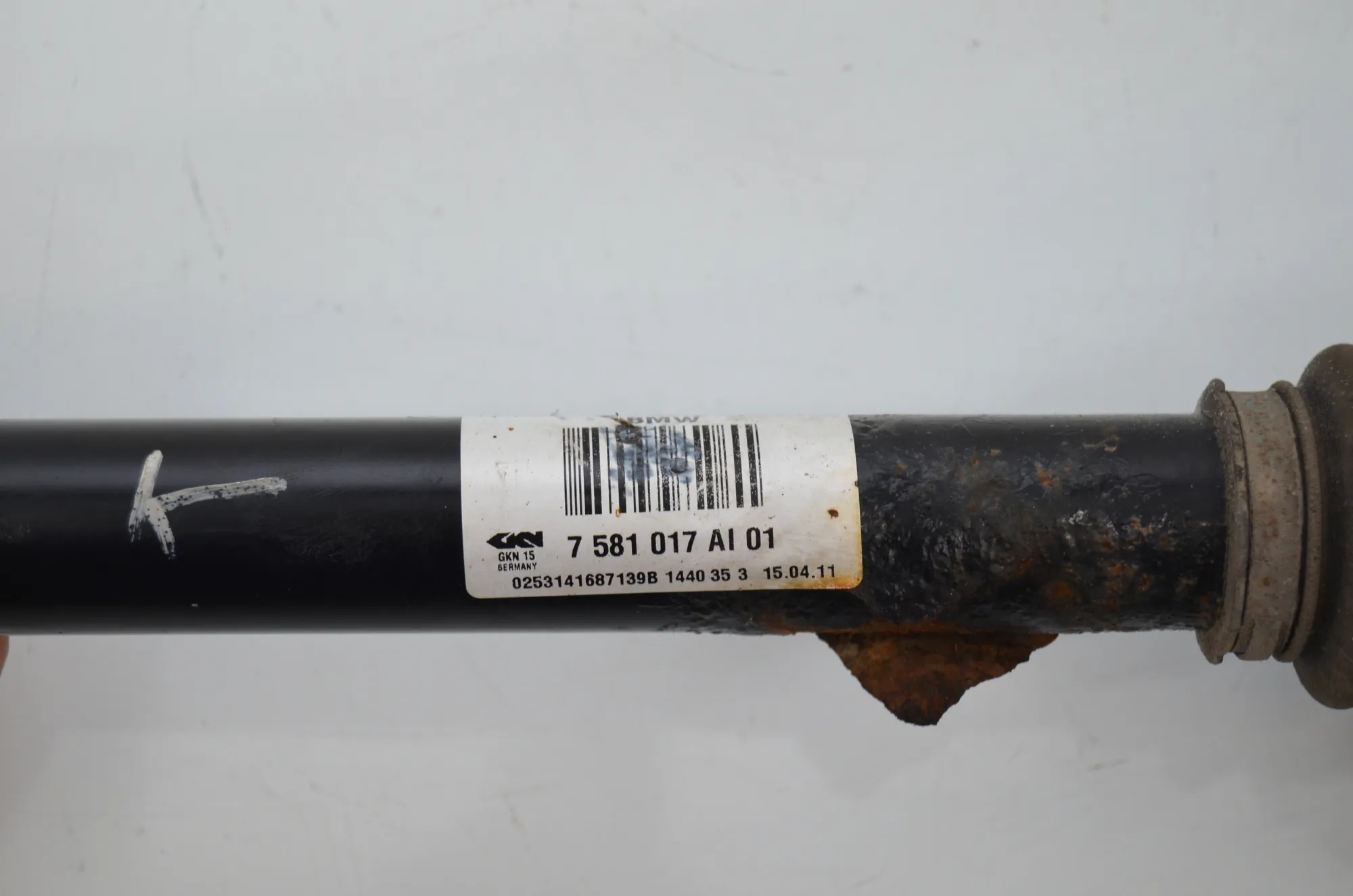 Rear Left Driveshaft – OEM 7581017 · BMW 5 Touring (F11) 530 d xDrive 2011 – 4