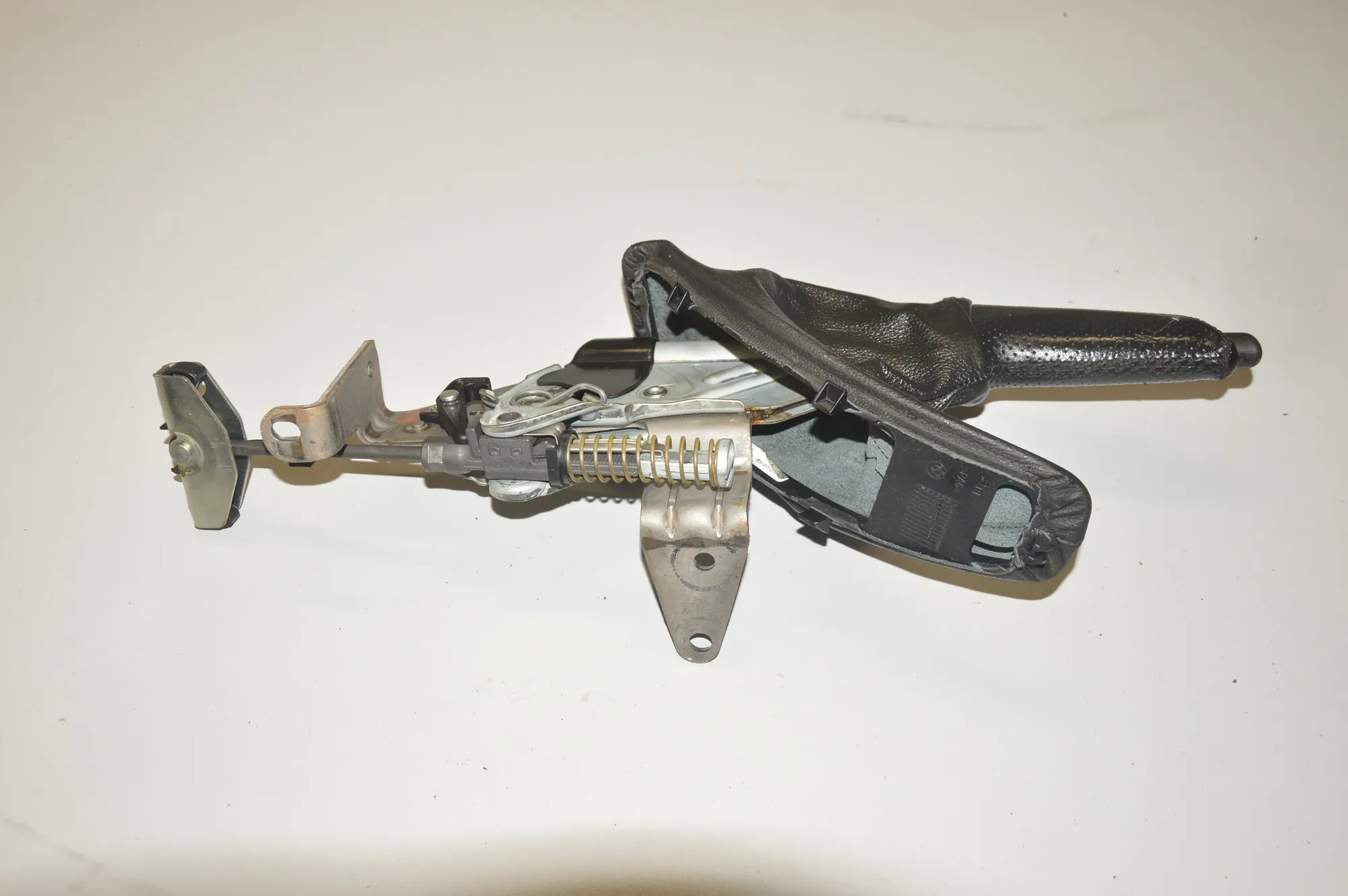 Handbrake Handle – OEM 6764924 · BMW 3 Coupe (E92) 335 i 2007 – 2
