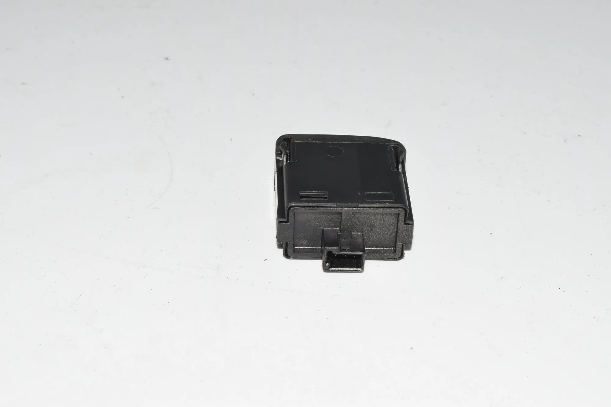 Other Control Units – OEM 8360843 · BMW 7 (E38) 728 i, iL 2000 – 2