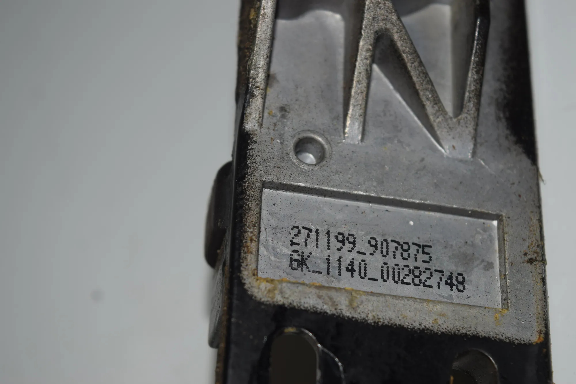 Tailgate Boot Lock – OEM 8352202 · BMW 7 (E38) 728 i, iL 2000 – 6