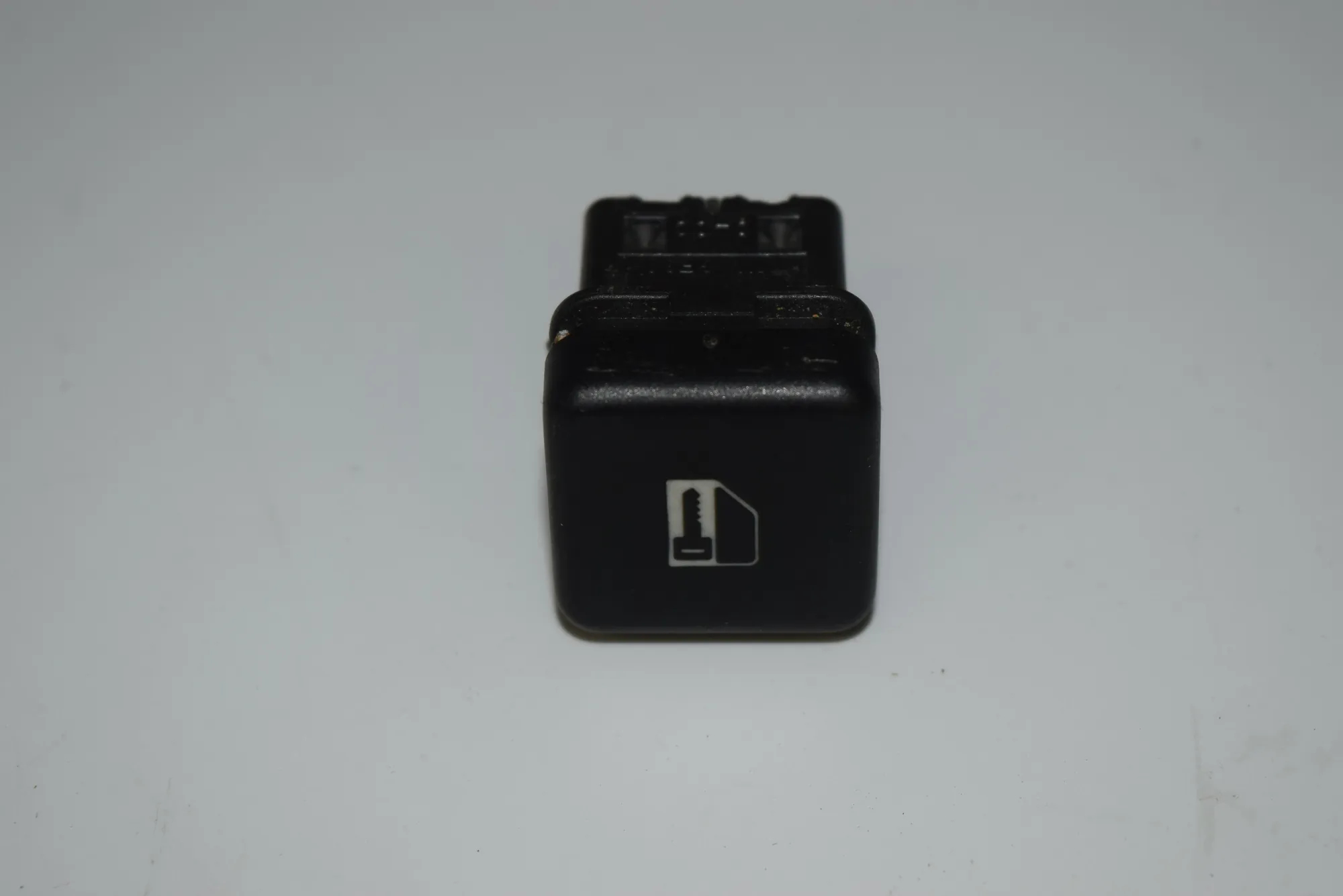 Other Control Units – OEM 8360828 · BMW 7 (E38) 728 i, iL 2000 – 2