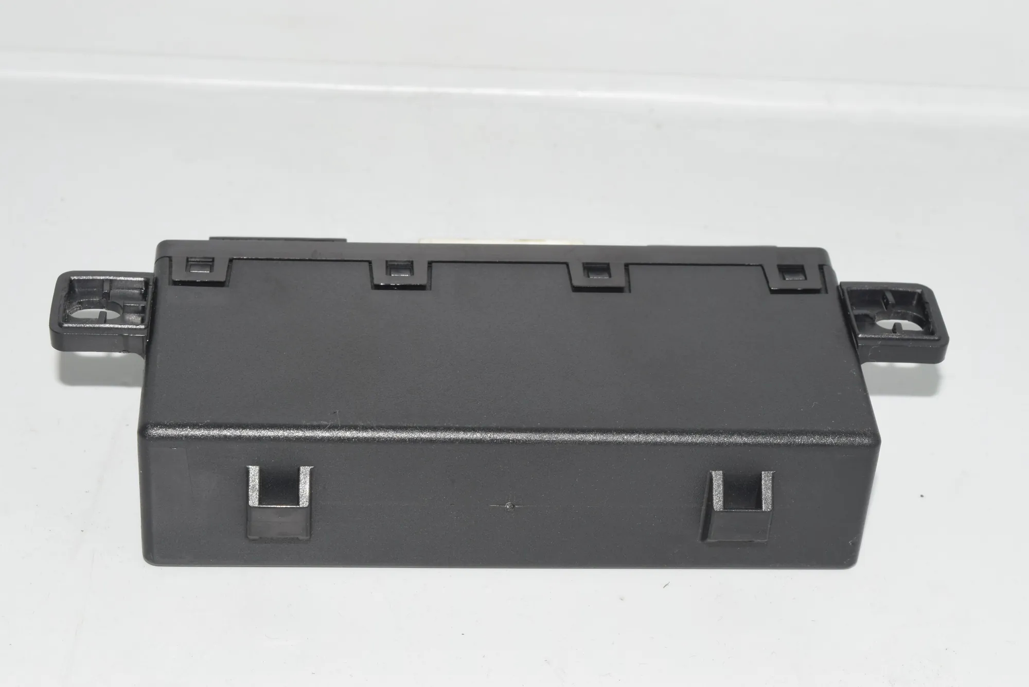 Front Left Door Control Unit – OEM 6904249 · BMW 7 (E38) 728 i, iL 2000 – 3