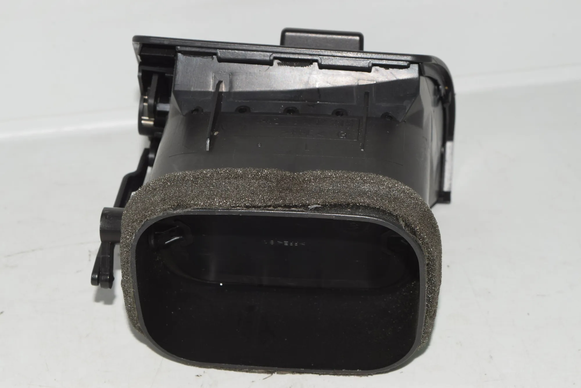 Dashboard Air Vents – OEM 8402215 · BMW X5 (E53) 4.6 is 2003 – 6