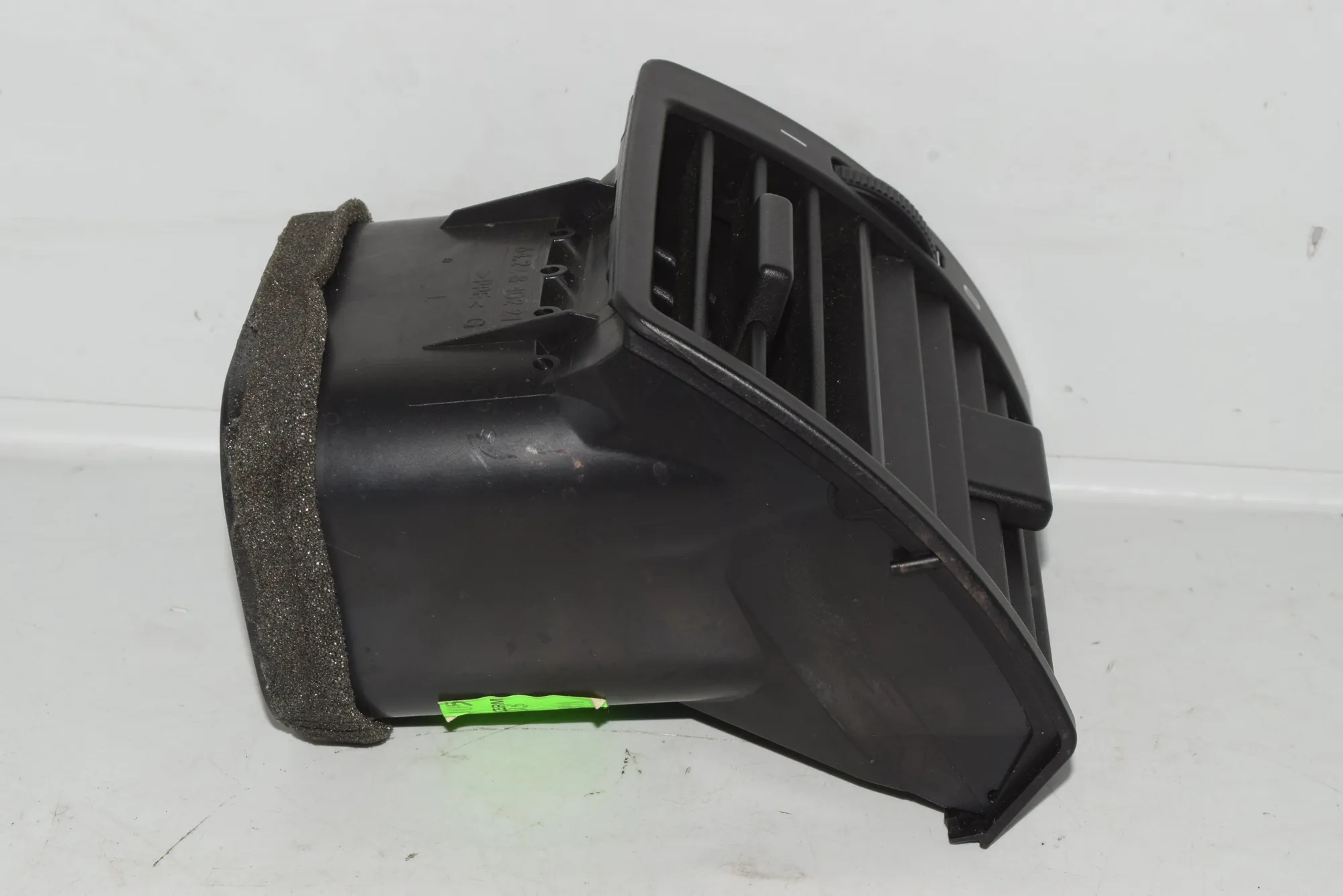 Dashboard Air Vents – OEM 8402215 · BMW X5 (E53) 4.6 is 2003 – 4