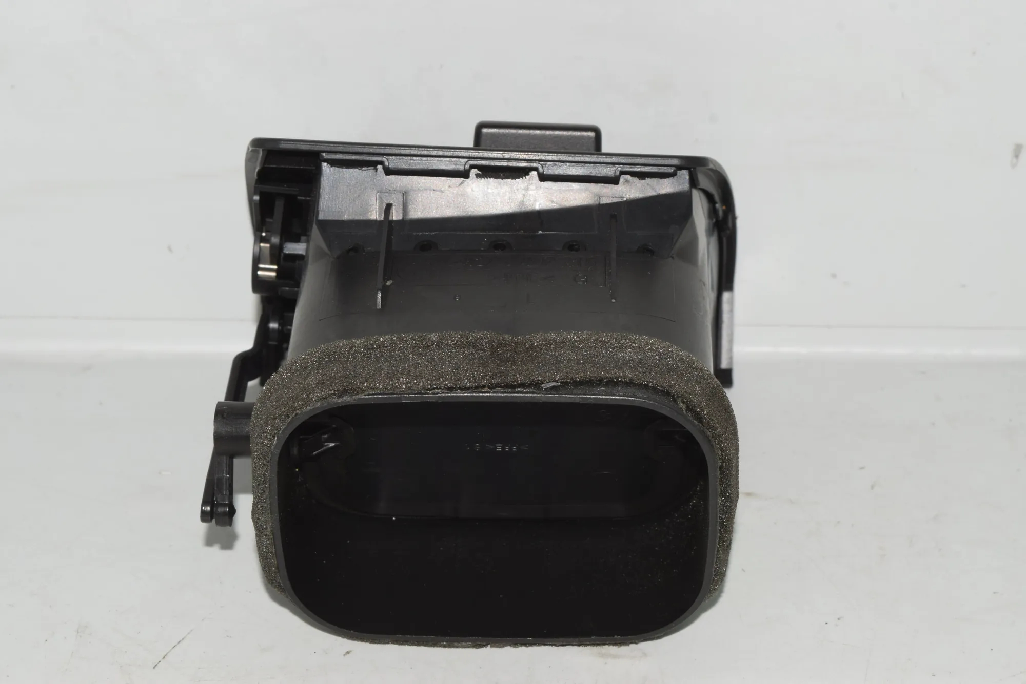 Dashboard Air Vents – OEM 8402215 · BMW X5 (E53) 4.6 is 2003 – 3