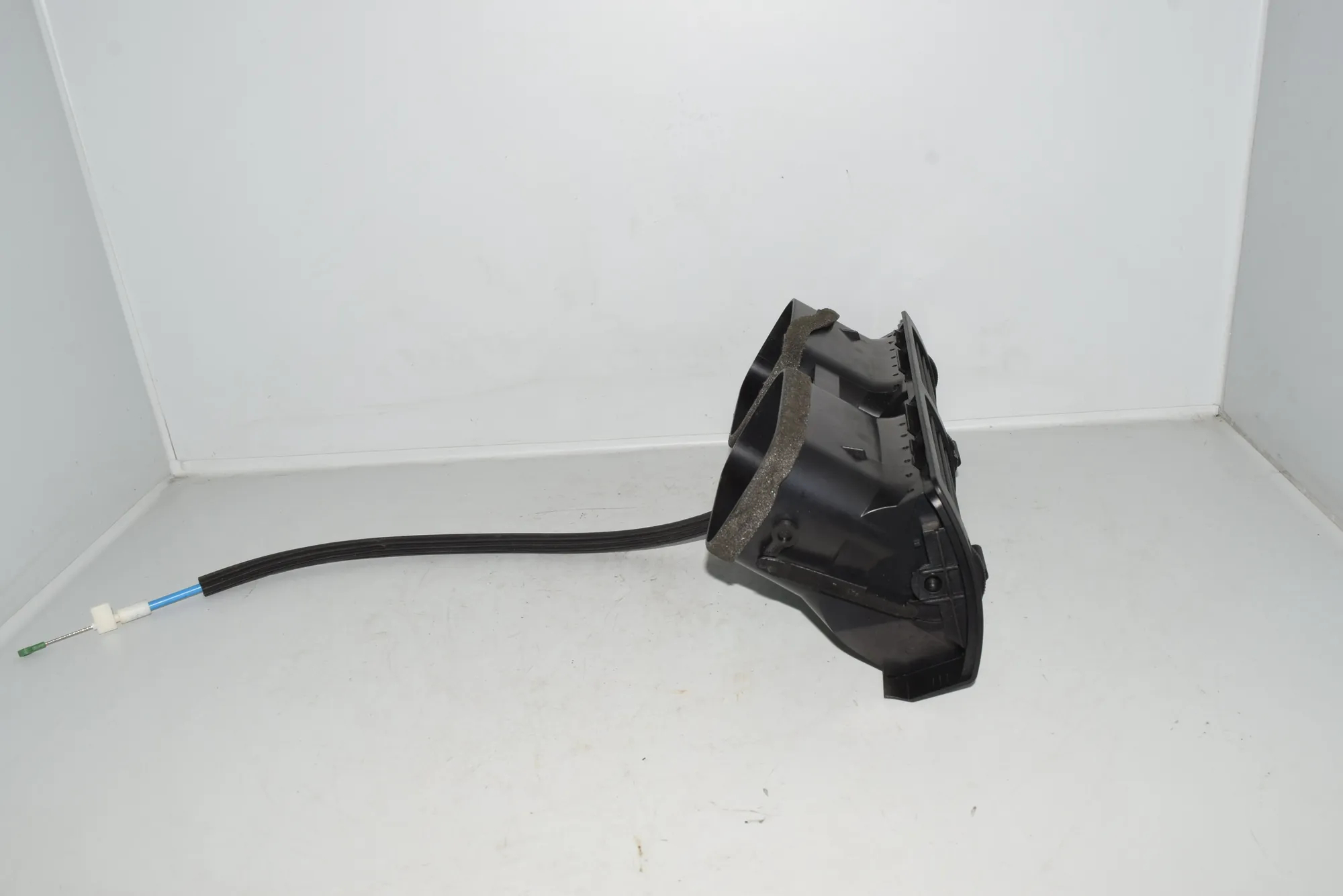 Dashboard Air Vents – OEM 8402221 · BMW X5 (E53) 4.6 is 2003 – 3