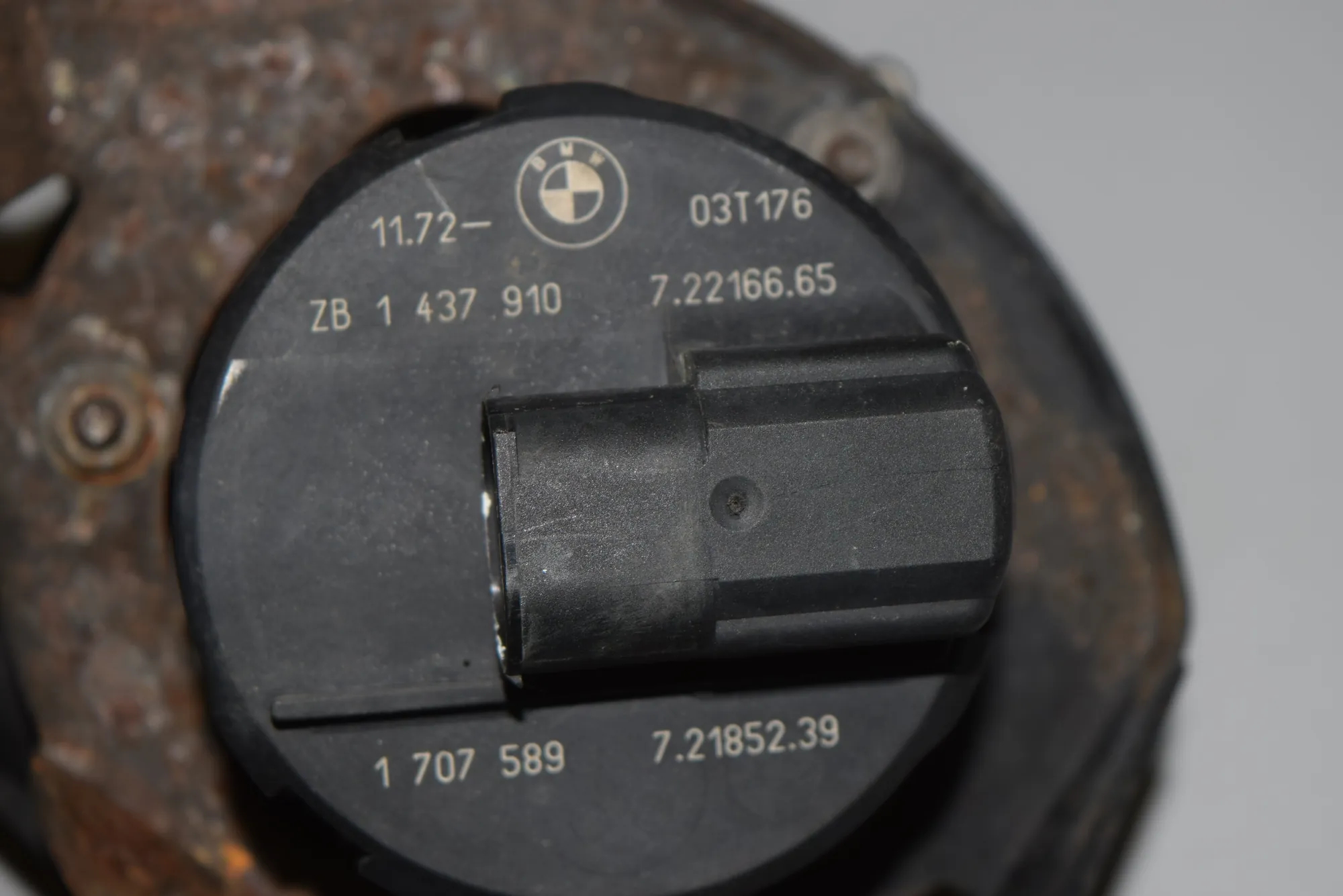 Other Control Units – OEM 1437910 · BMW X5 (E53) 4.6 is 2003 – 5