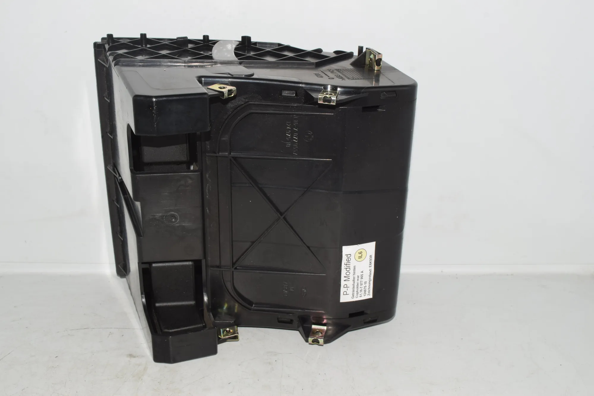 Cup Holder – OEM 7077955 · BMW X5 (E53) 4.6 is 2003 – 3