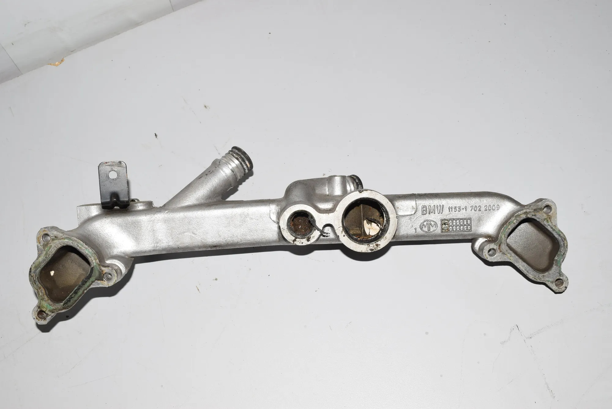 Other Engine Compartment Parts – OEM 1702200 · BMW X5 (E53) 4.6 is 2003