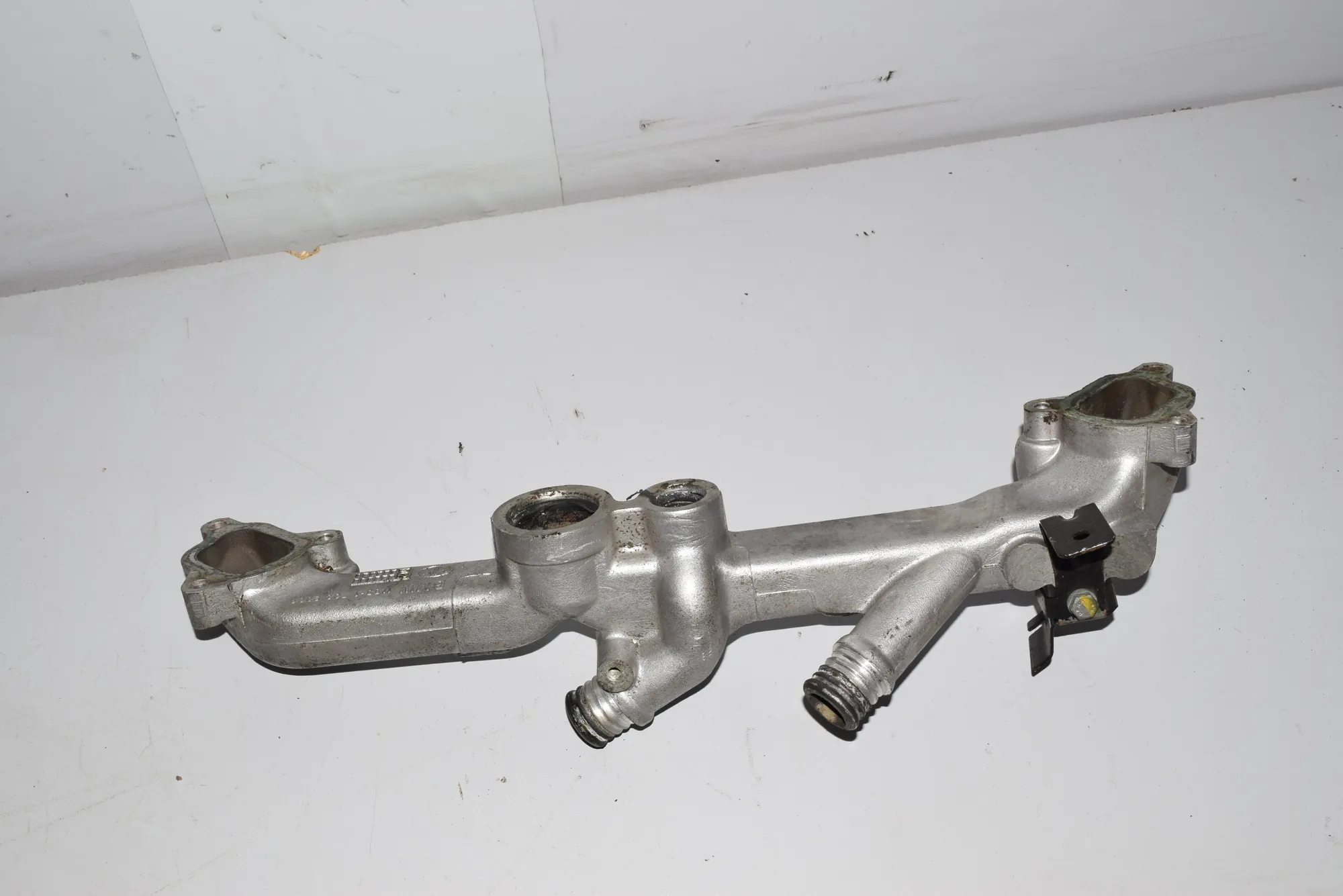 Other Engine Compartment Parts – OEM 1702200 · BMW X5 (E53) 4.6 is 2003 – 3