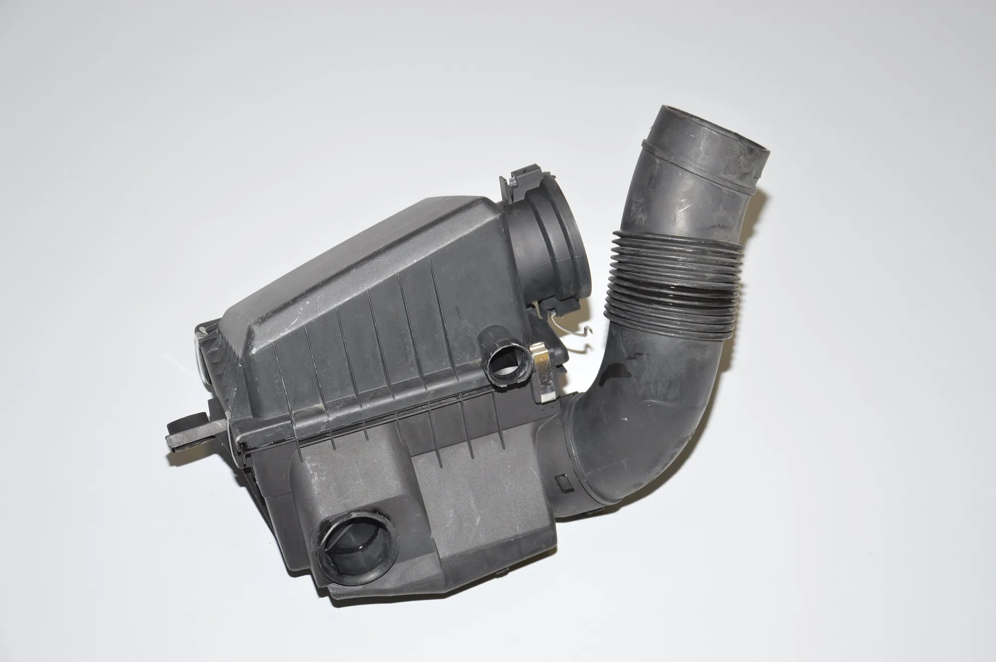Air Filter Box – OEM 7512126 · BMW X5 (E53) 4.6 is 2003 – 2