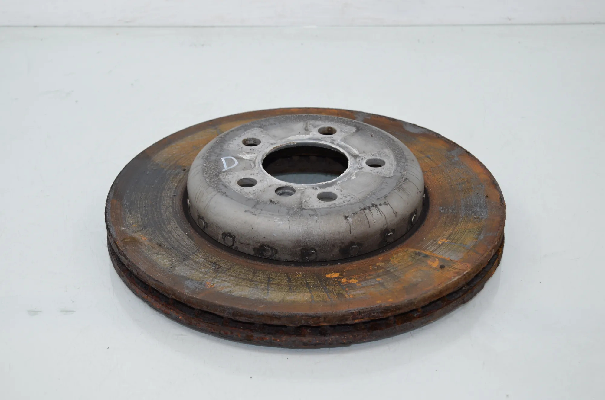 Front Right Brake Disc – OEM 6898730 · BMW 5 Touring (F11) 530 d xDrive 2011 – 2