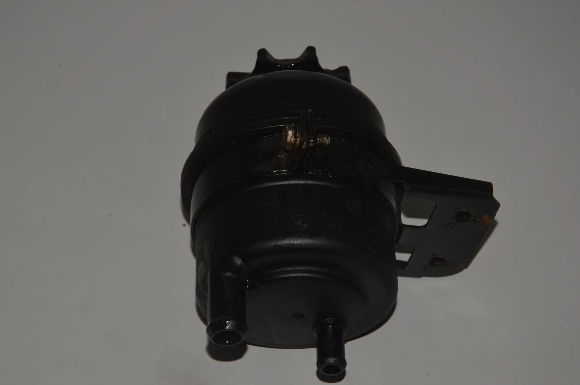 Power Steering Pump Tank – OEM 1097164 · BMW X5 (E53) 4.6 is 2003