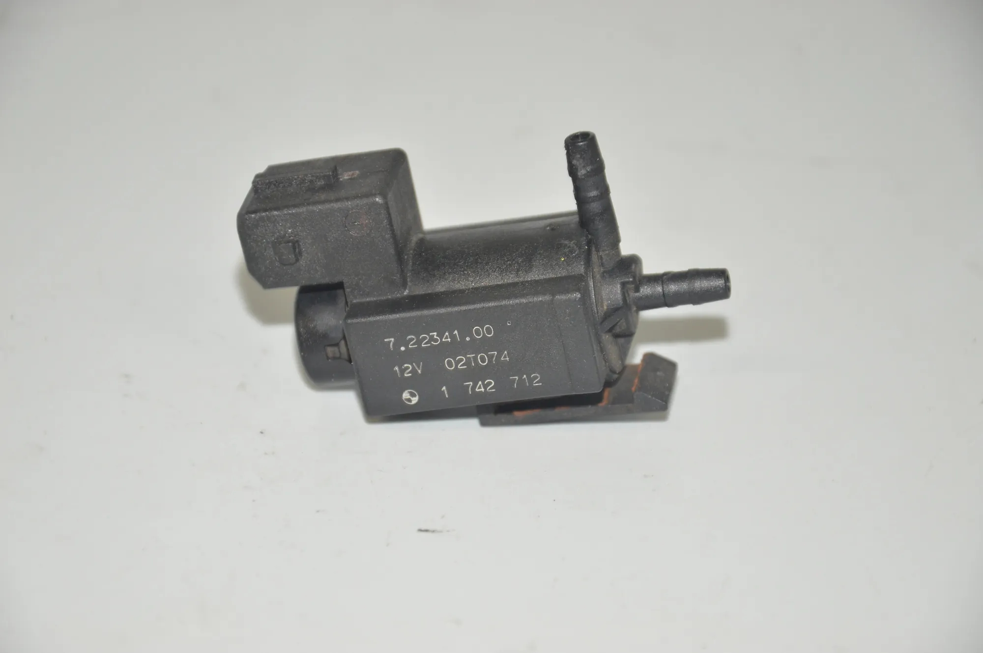 Solenoid Valve – OEM 1742712 · BMW 5 (E39) 530 d 2002