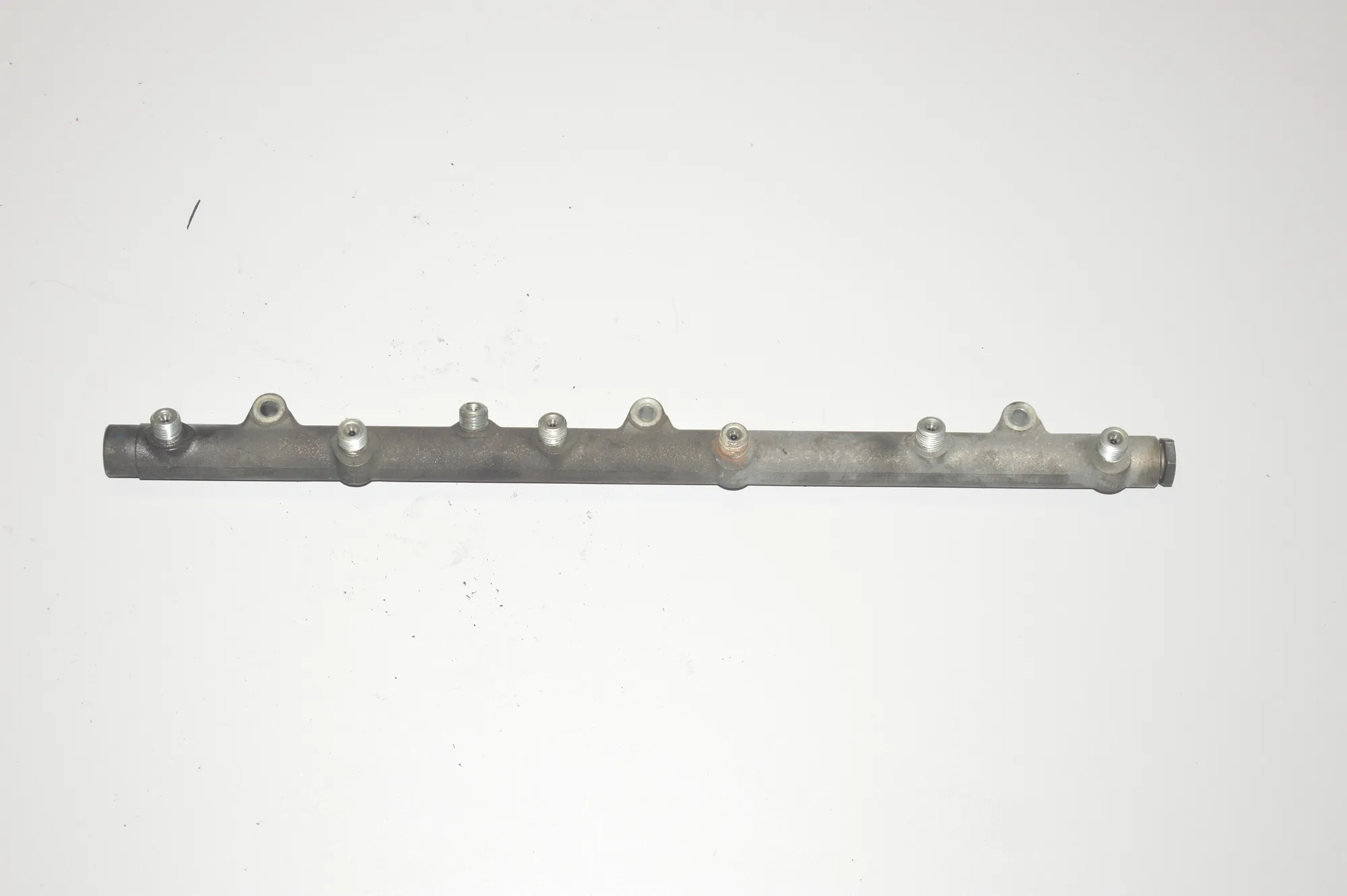 Fuel Rail – OEM 0445216002 · BMW 5 (E39) 530 d 2002