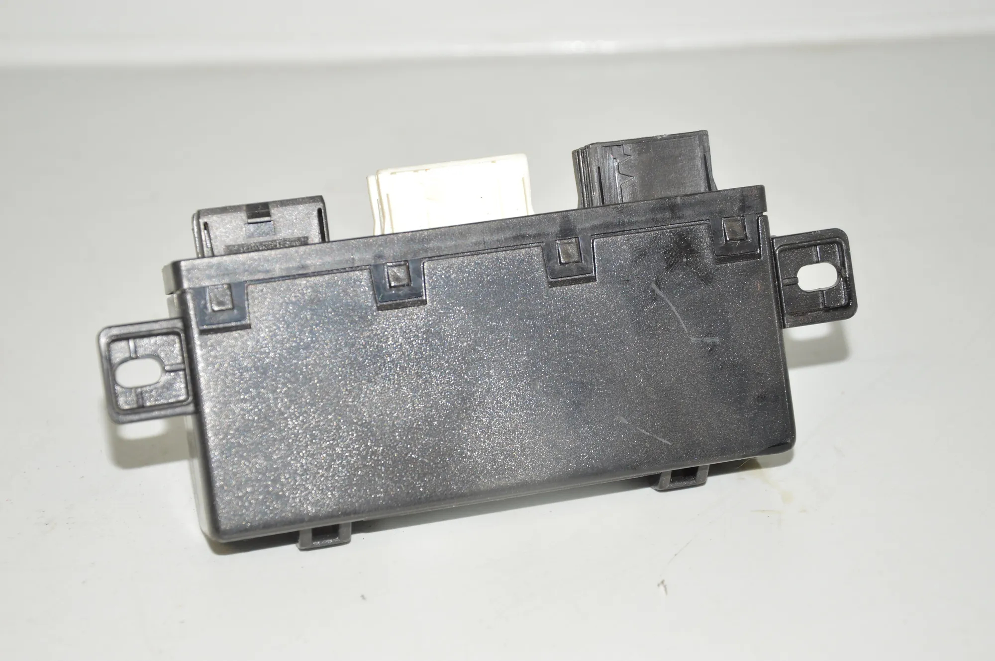 Front Left Door Control Unit – OEM 6904254 · BMW 5 (E39) 530 d 2002 – 4