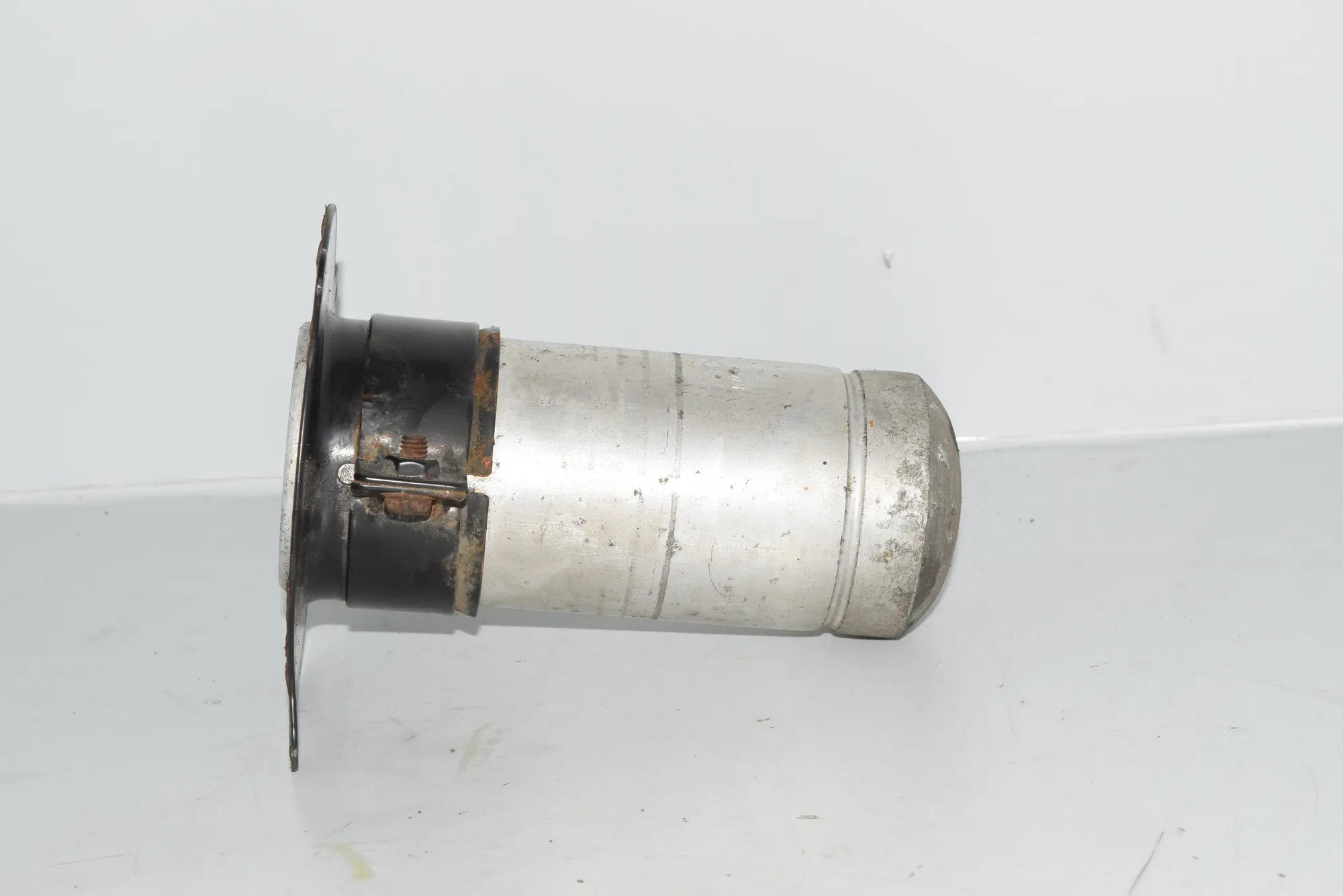 Other Engine Compartment Parts – OEM 8379523 · BMW 5 Touring (E39) 530 d 2001 – 2