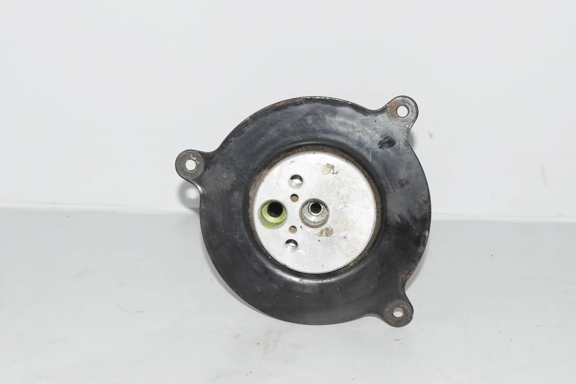 Other Engine Compartment Parts – OEM 8379523 · BMW 5 Touring (E39) 530 d 2001