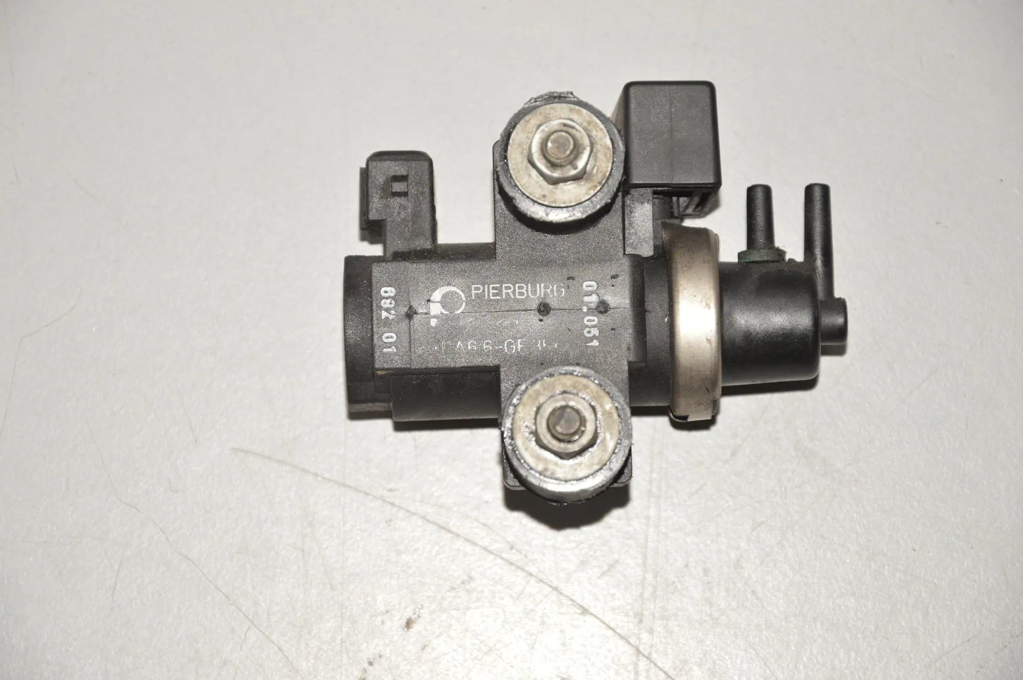 Solenoid Valve – OEM 2247906 · BMW 5 Touring (E39) 530 d 2001