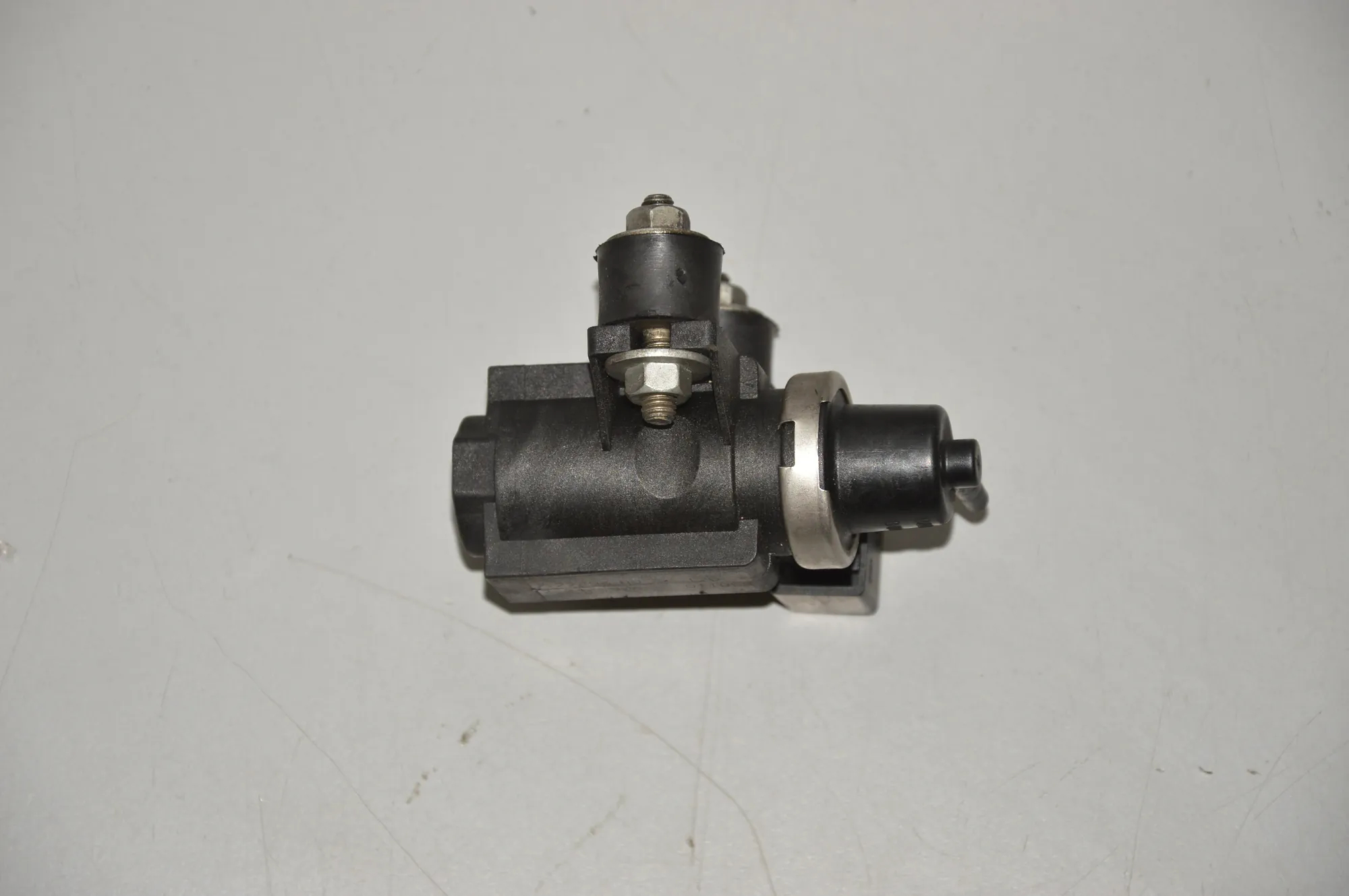 Solenoid Valve – OEM 2247906 · BMW 5 Touring (E39) 530 d 2001 – 2