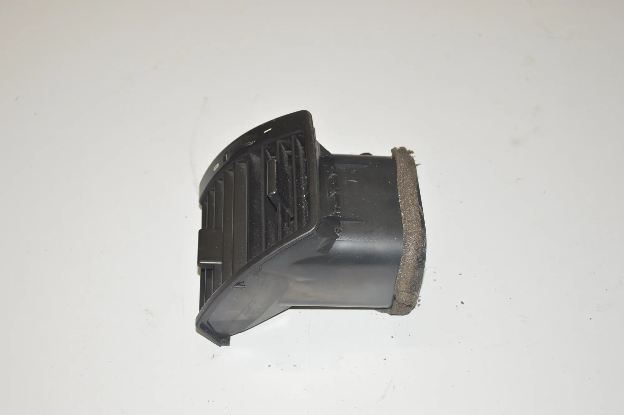 Dashboard Air Vents – OEM 8402216 · BMW X5 (E53) 3.0 i 2001 – 2
