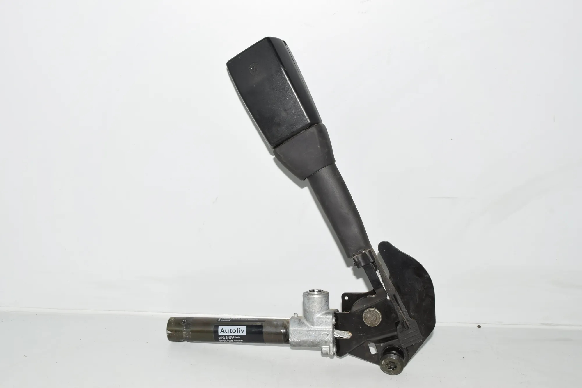 Front Right Seat Buckle – OEM 8257796 · BMW 5 Touring (E39) 525 d 2000