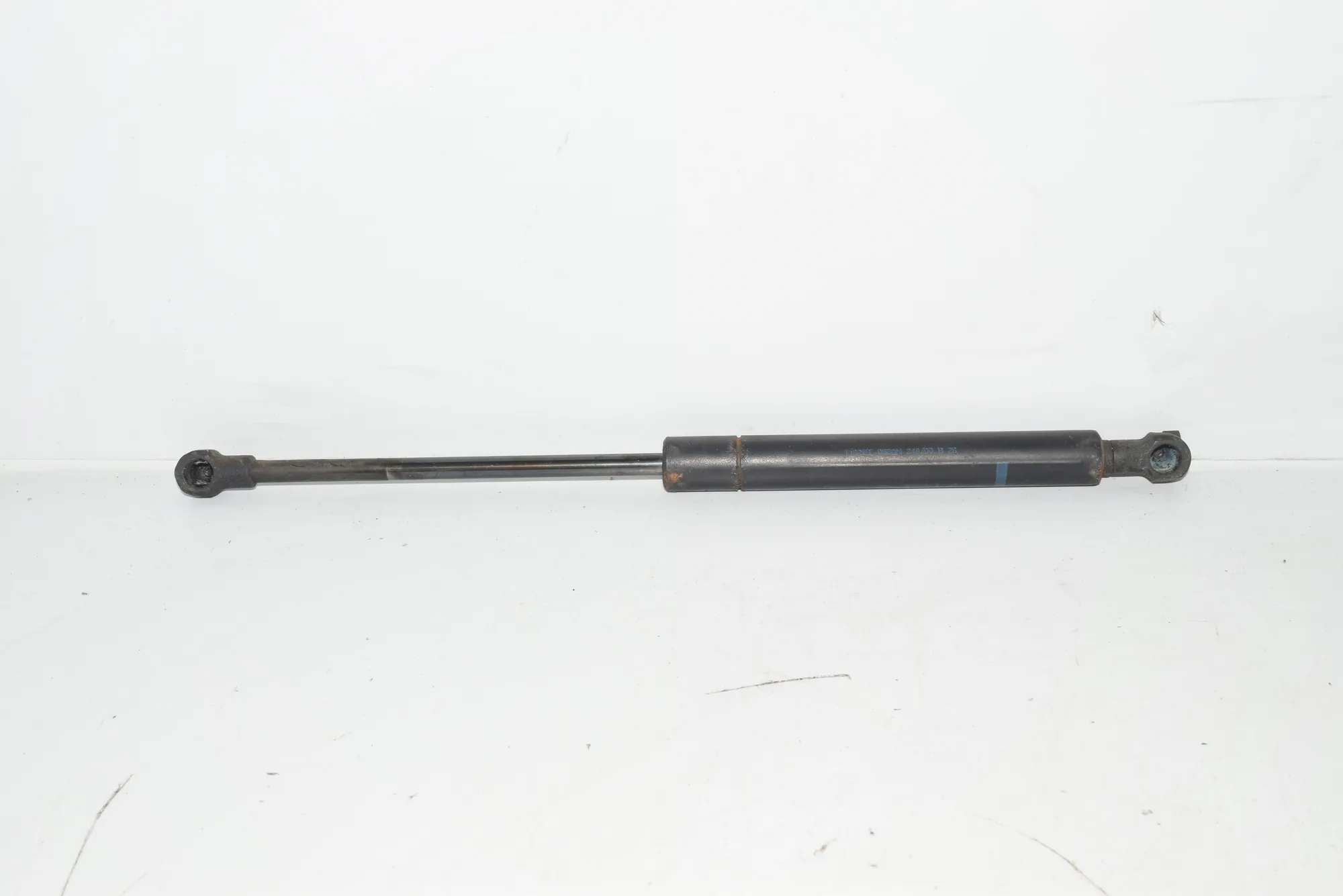Front Left Bonnet Strut – OEM 8174866 · BMW 5 Touring (E39) 525 d 2000