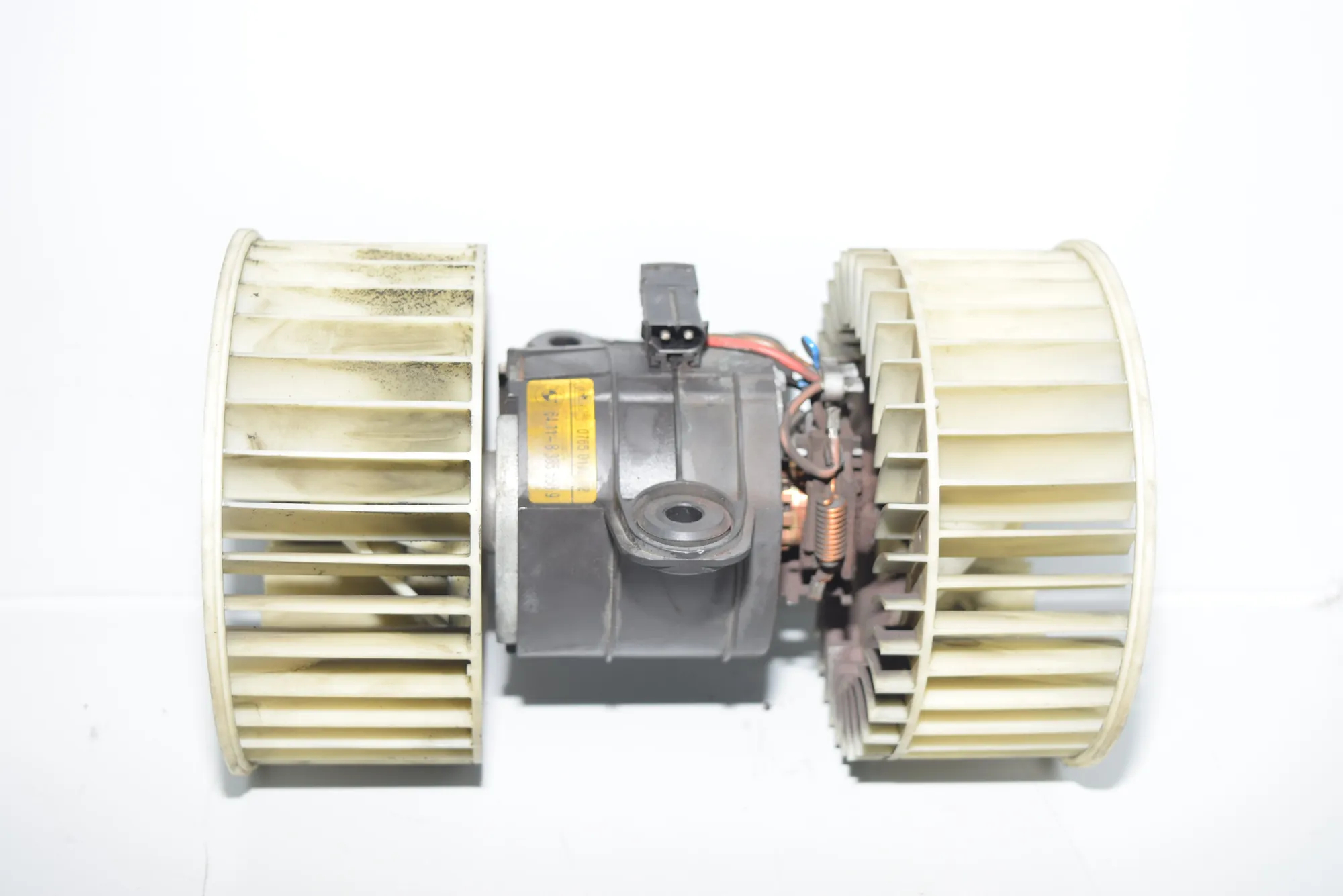 Heater Blower Fan – OEM 8385558 · BMW 5 (E39) BMW 5 (E39) 530 i 2001 – 2