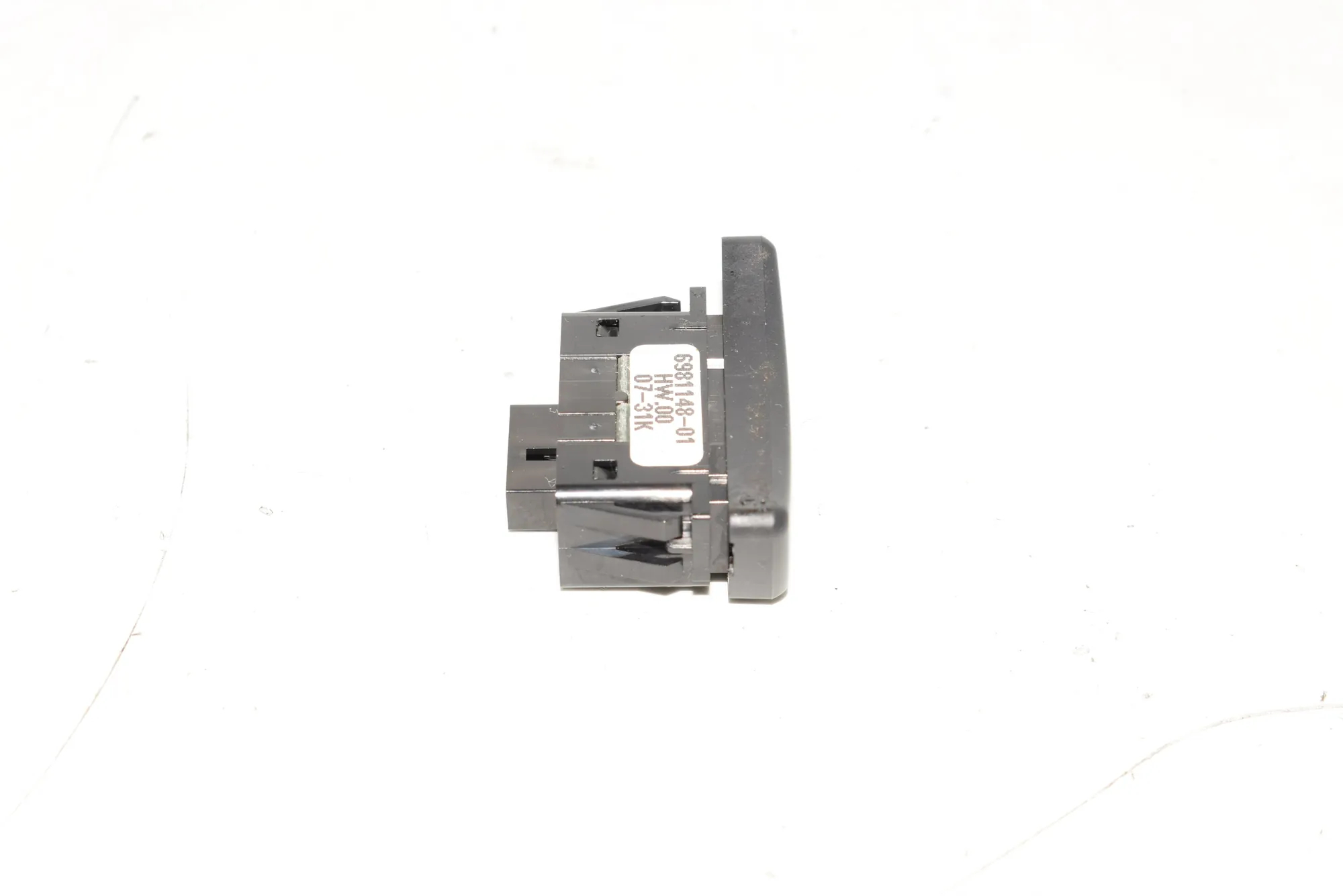Switches – OEM 6981148 · BMW 5 (E60) 520 d 2007 – 4