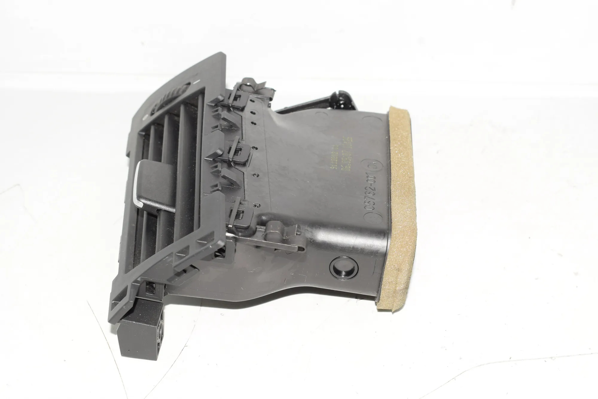 Dashboard Air Vents – OEM 6949303 · BMW 5 (E60) 520 d 2007 – 2