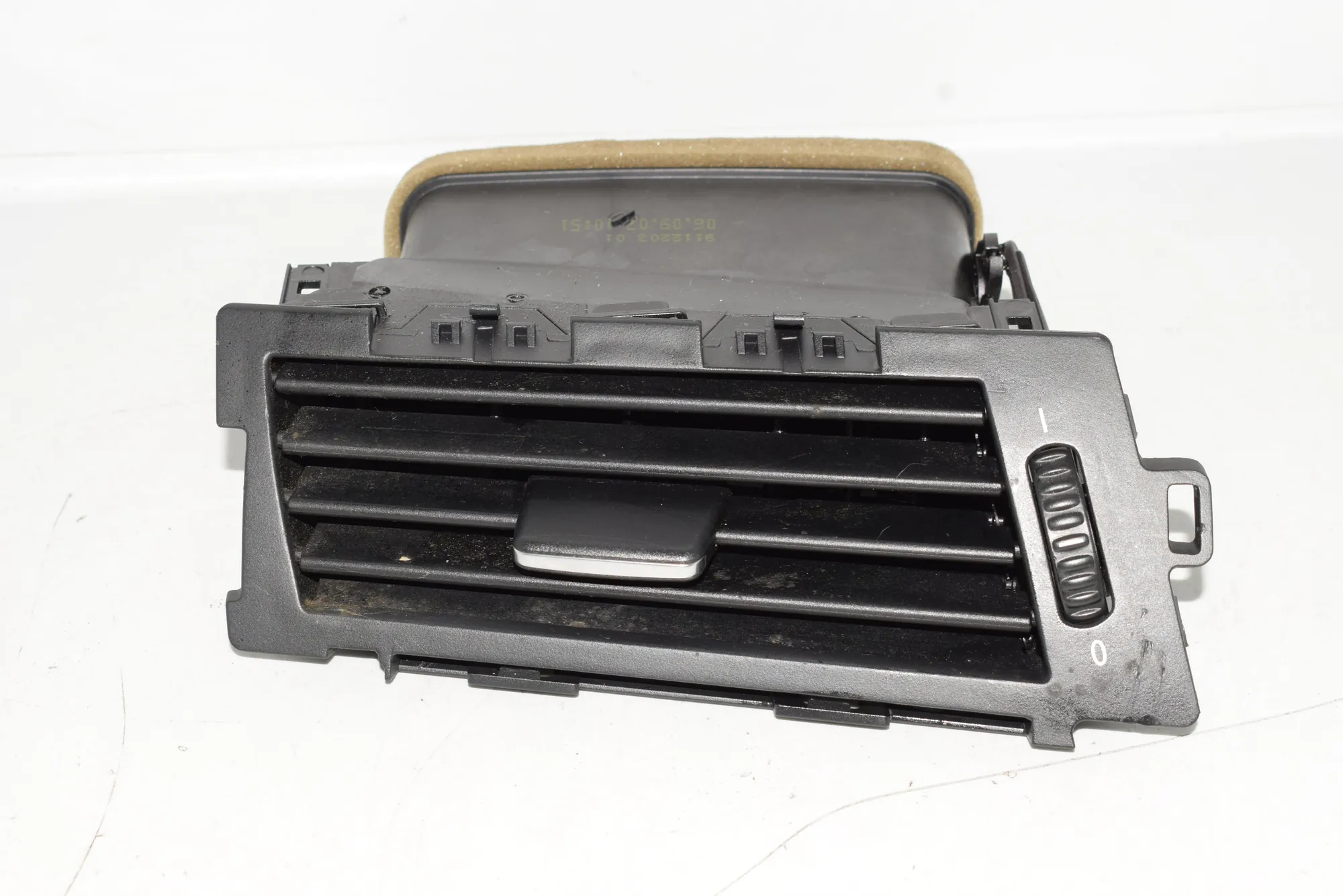 Dashboard Air Vents – OEM 6910731 · BMW 5 (E60) 520 d 2007