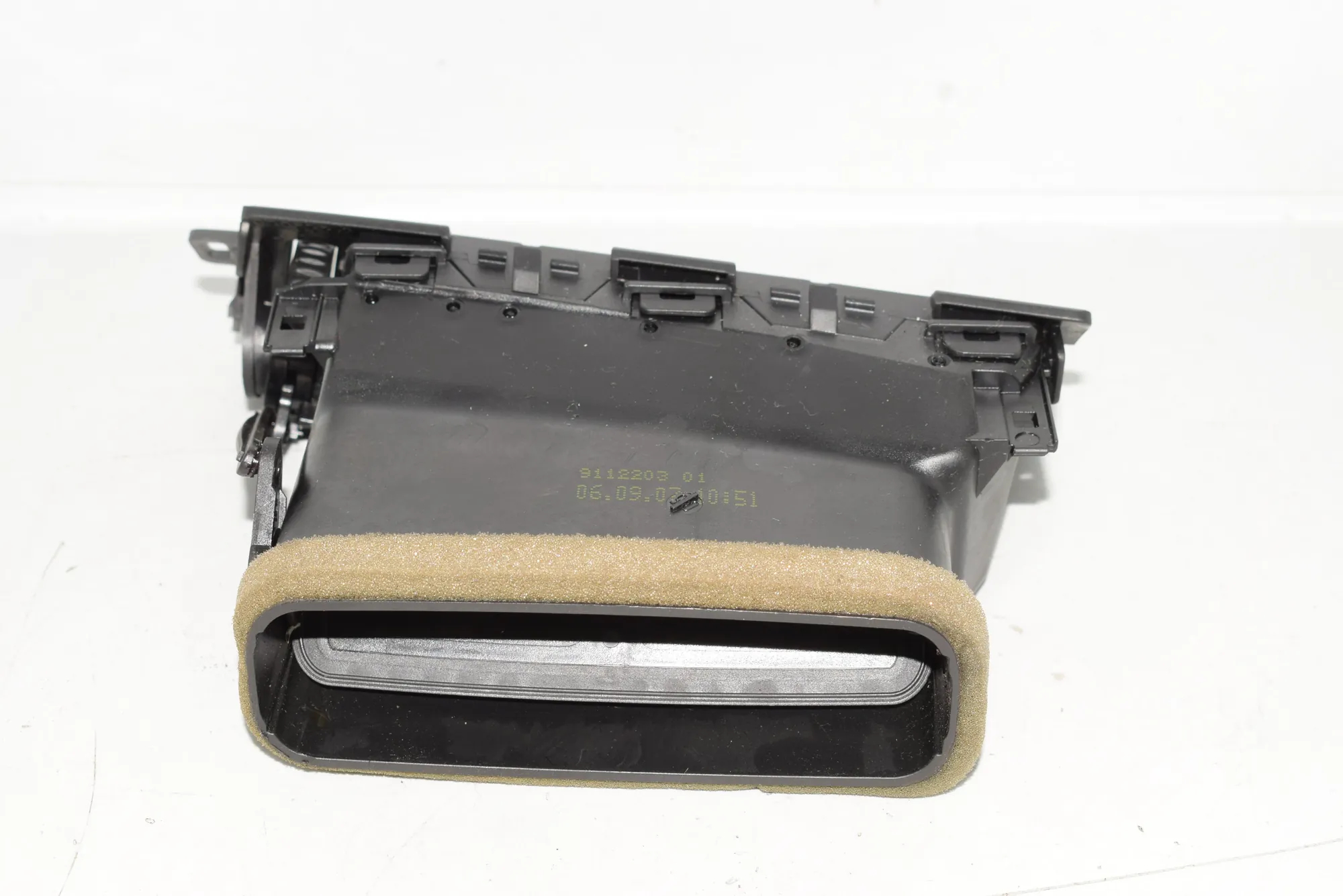 Dashboard Air Vents – OEM 6910731 · BMW 5 (E60) 520 d 2007 – 3