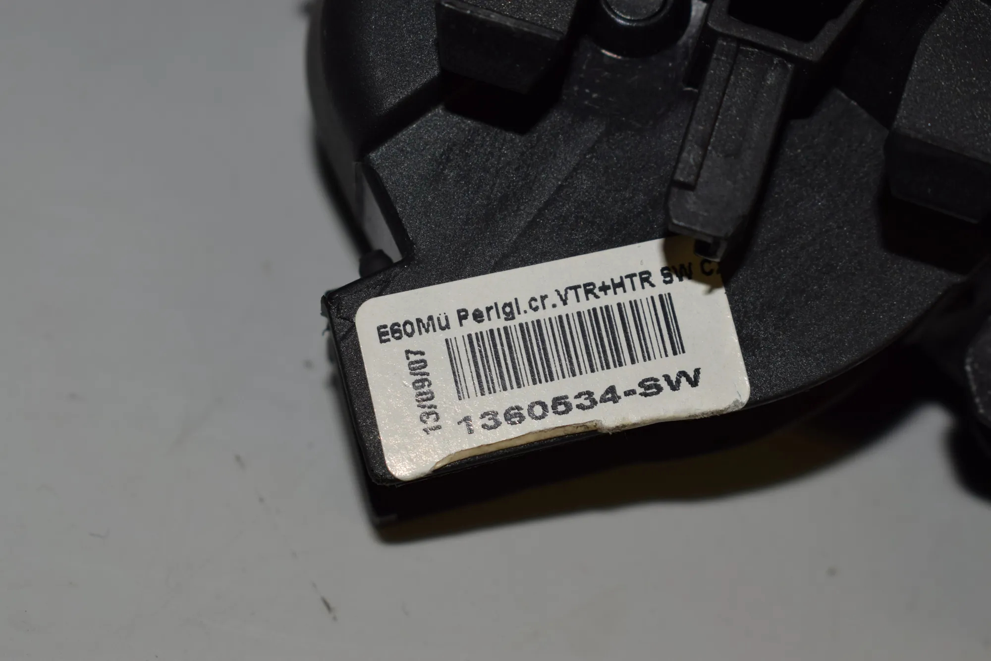 Other Interior Parts – OEM 1360534 · BMW 5 (E60) 520 d 2007 – 3