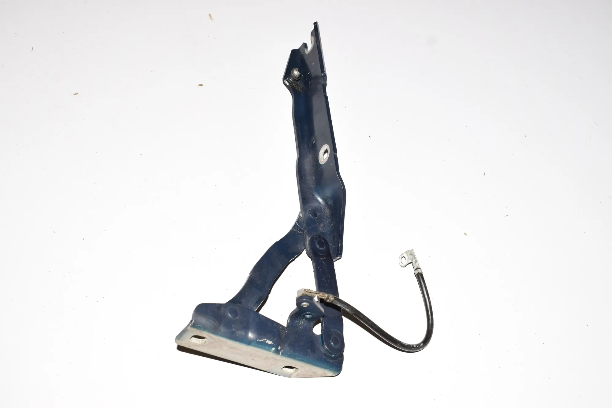 Front Right Bonnet Hinge – OEM 7008728 · BMW 5 (E60) 520 d 2007