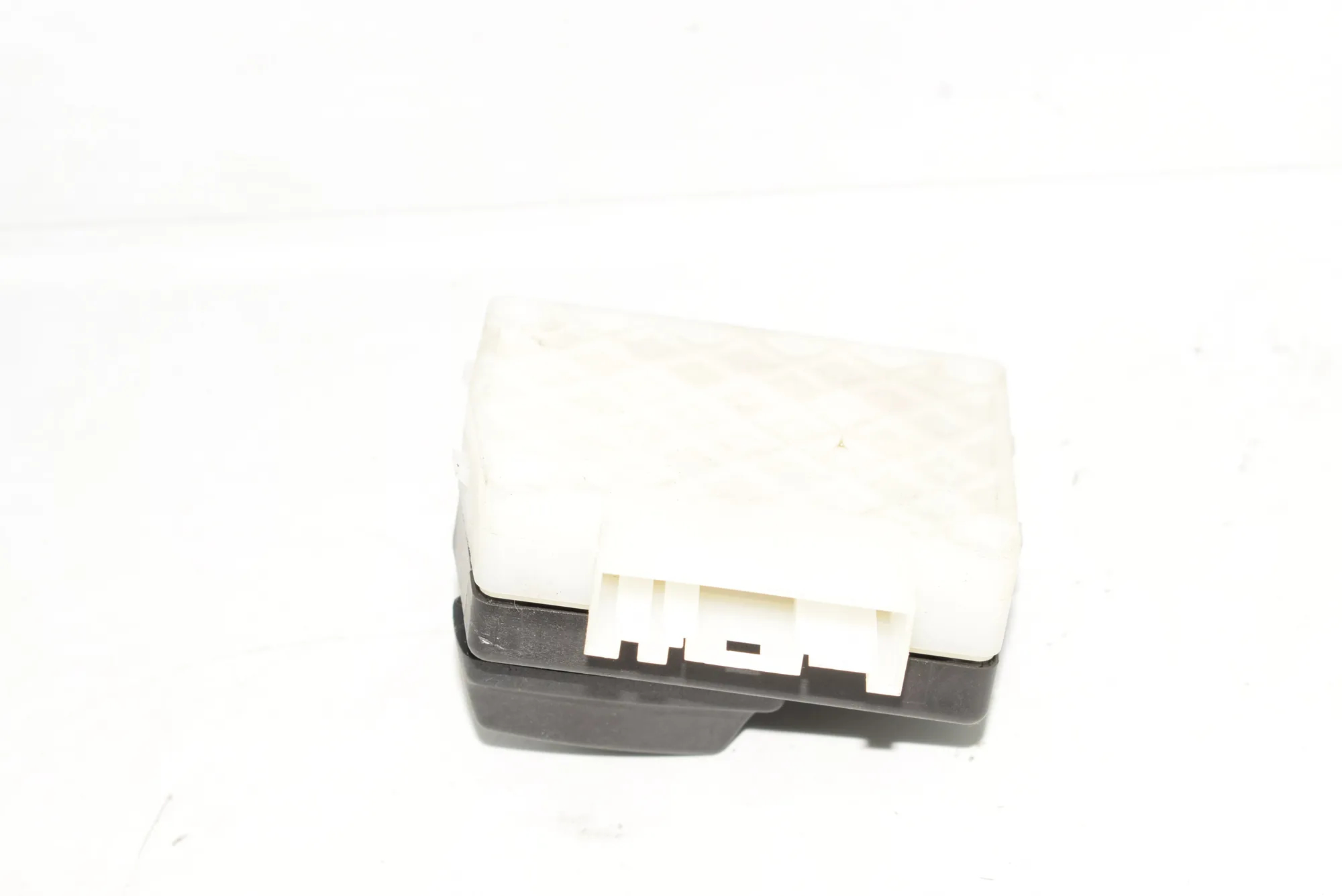 Front Left Seat Control Unit – OEM 6958525 · BMW 5 (E60) 520 d 2007 – 5