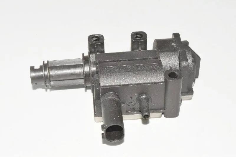 Other Control Units – OEM 6985878 · BMW 5 (E60) 520 d 2007 – 4