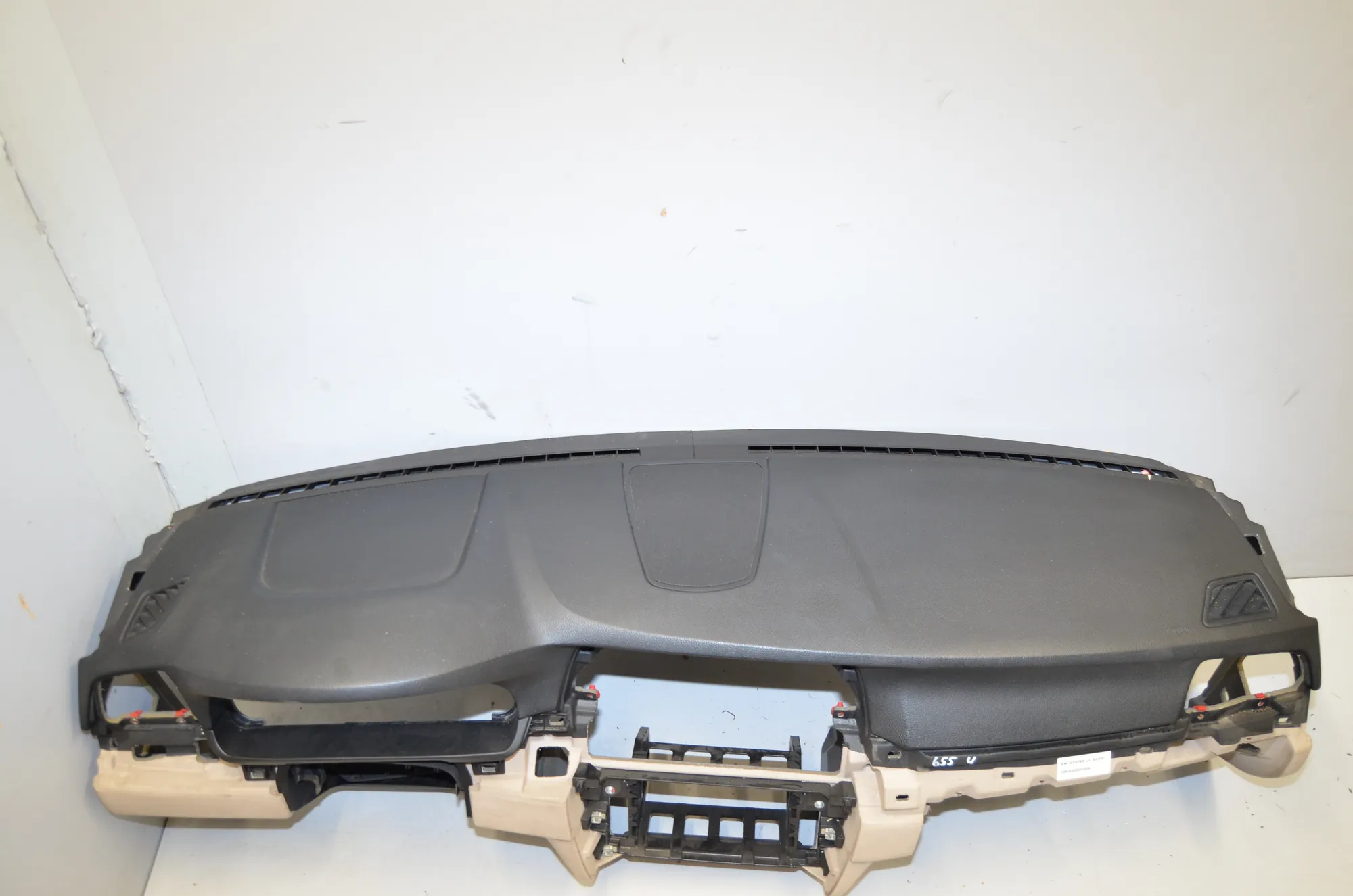 Dashboard – OEM 9218716 · BMW 5 (F10) 525 d 2010
