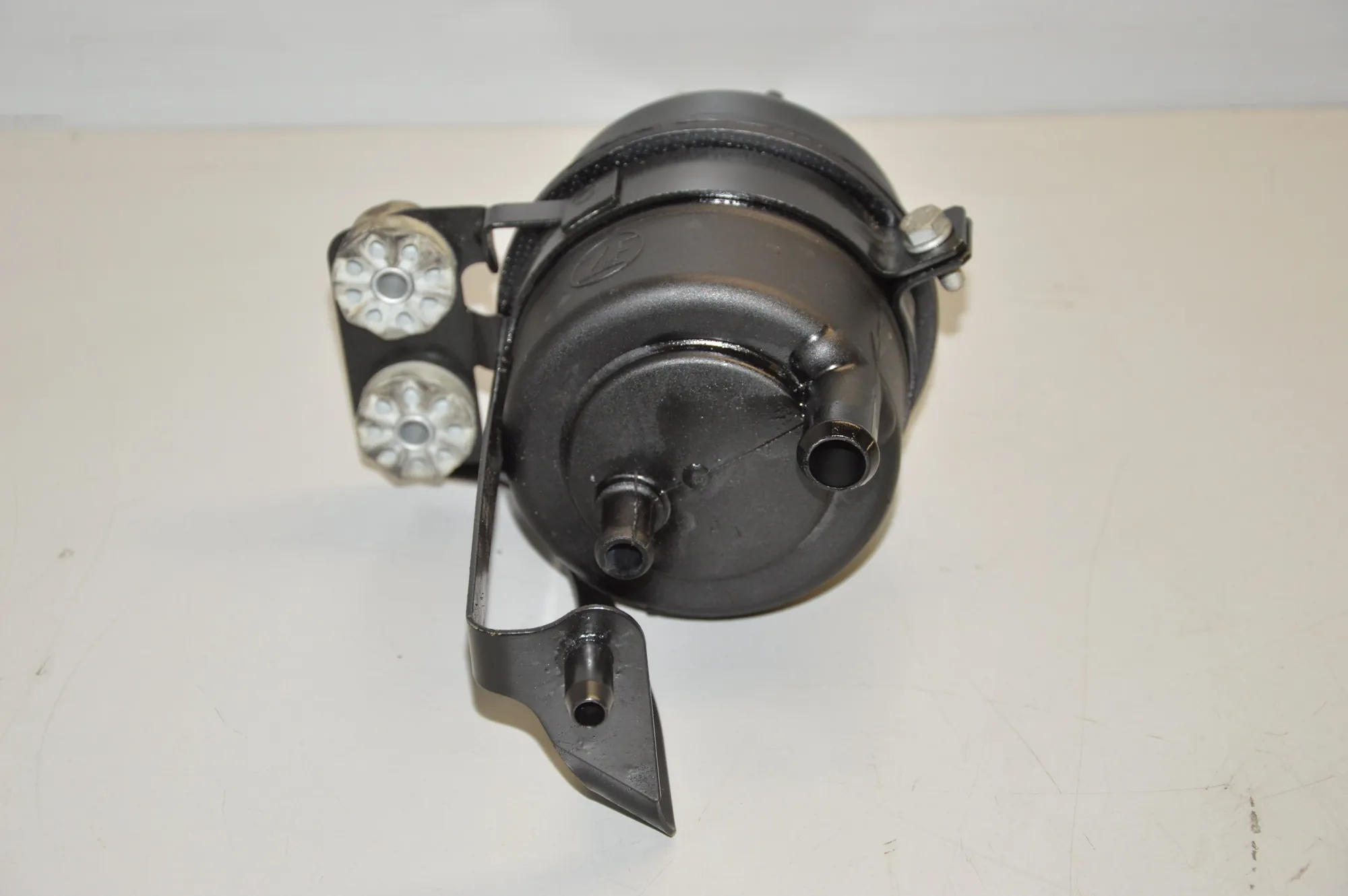 Power Steering Pump Tank – OEM 1097164 · BMW 5 (E60) 520 d 2007 – 4