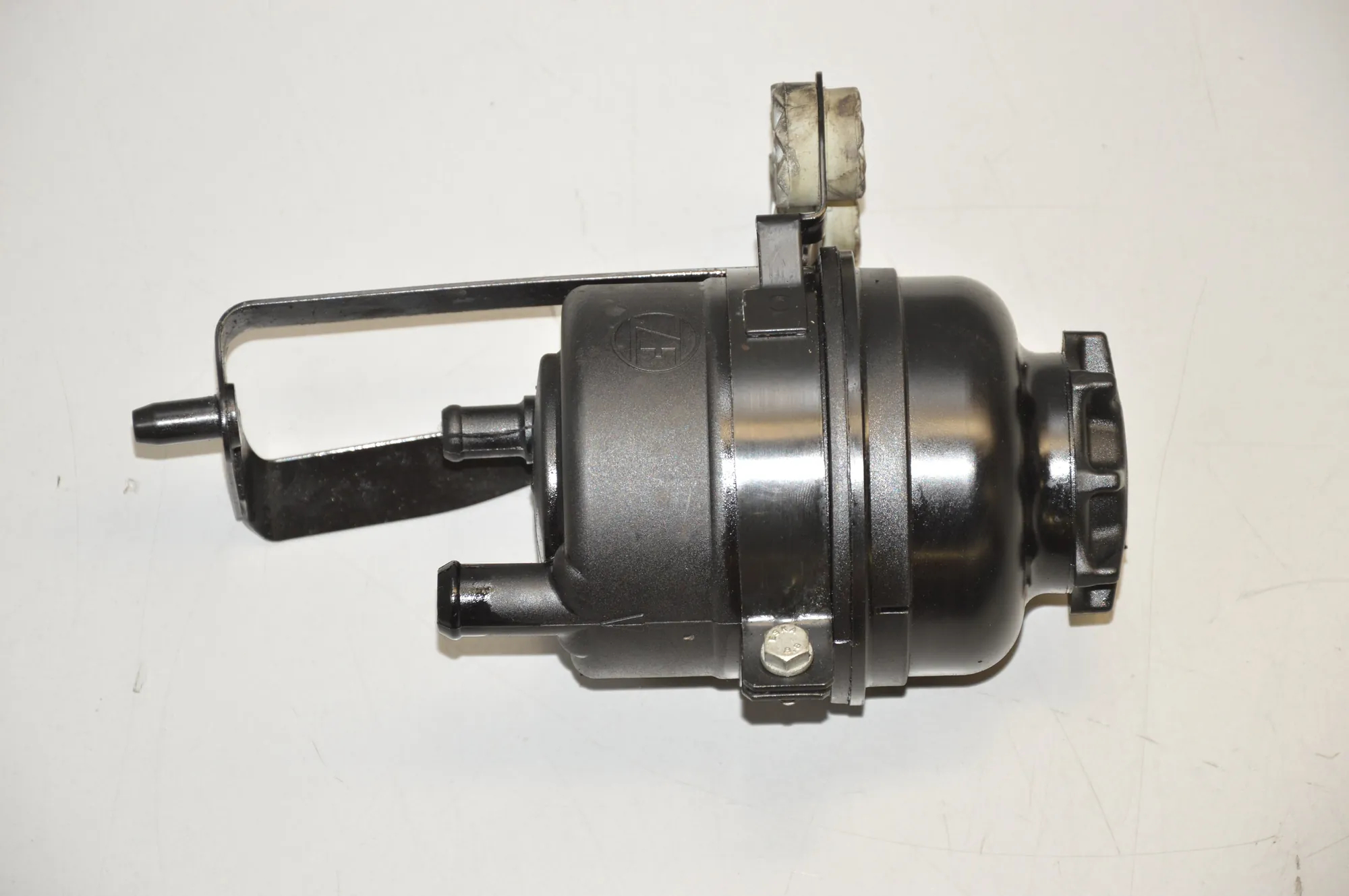 Power Steering Pump Tank – OEM 1097164 · BMW 5 (E60) 520 d 2007 – 3
