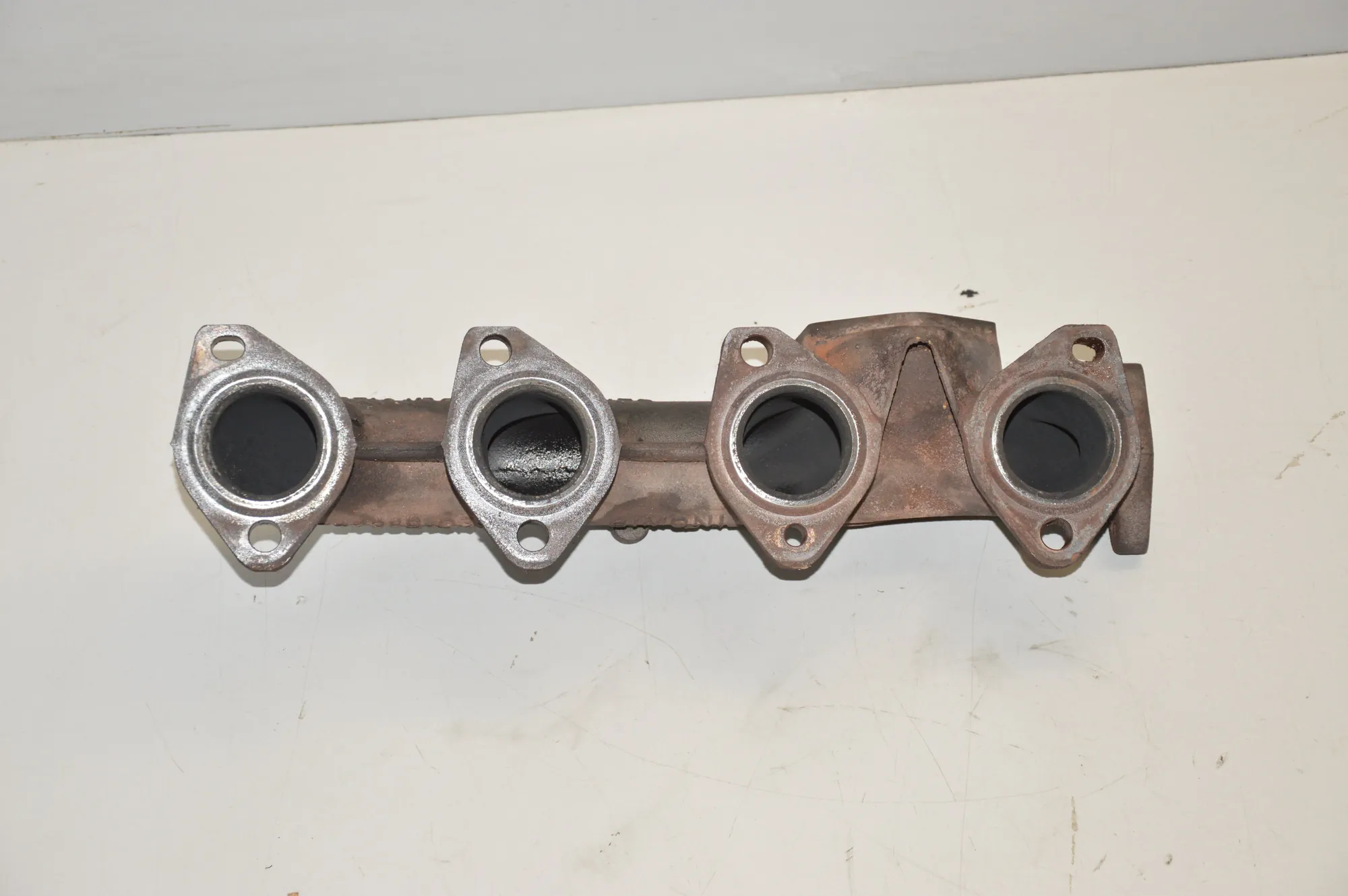 Exhaust Manifold – OEM 7797389 · BMW 5 (E60) 520 d 2007 – 4