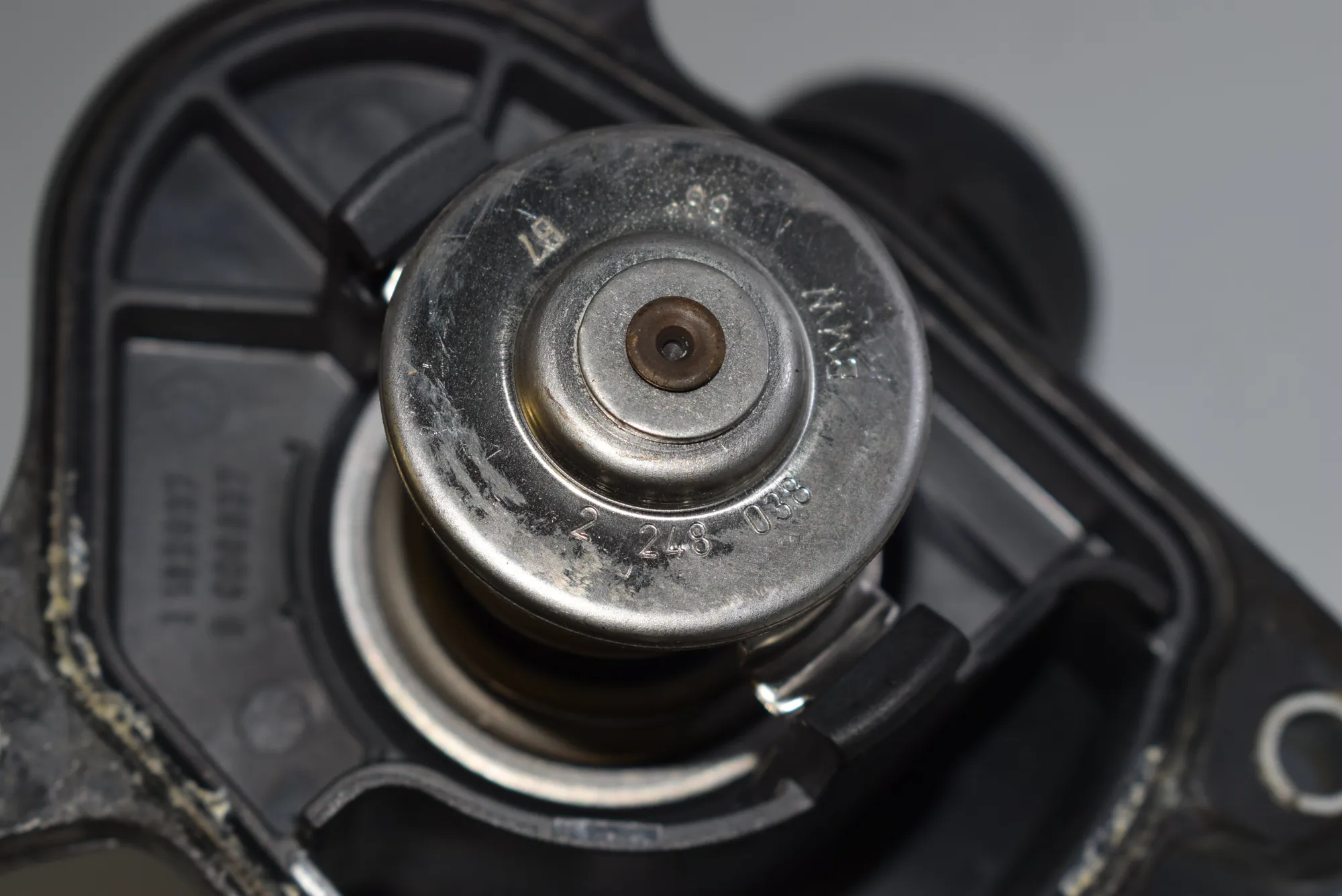 Thermostat – OEM 2248038 · BMW 3 Coupe (E92) 330 d 2007 – 5