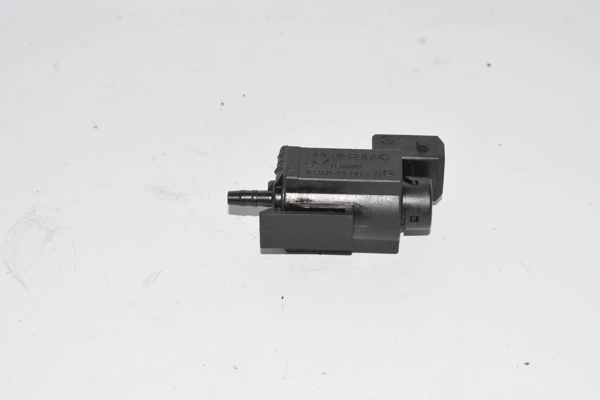 Solenoid Valve – OEM 1742712 · BMW 3 Coupe (E92) 330 d 2007 – 2